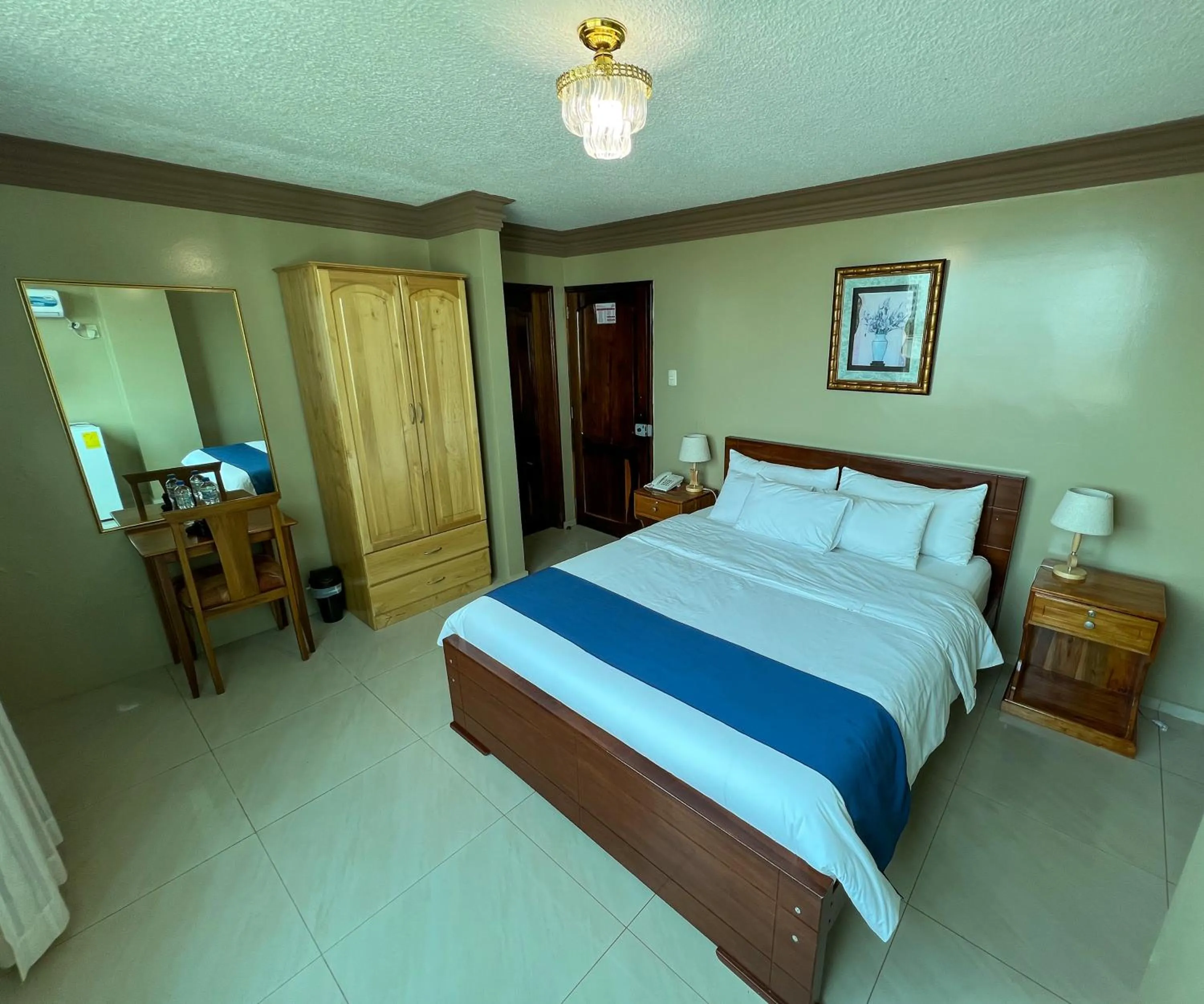 TV and multimedia, Bed in Apart Hotel Hamilton