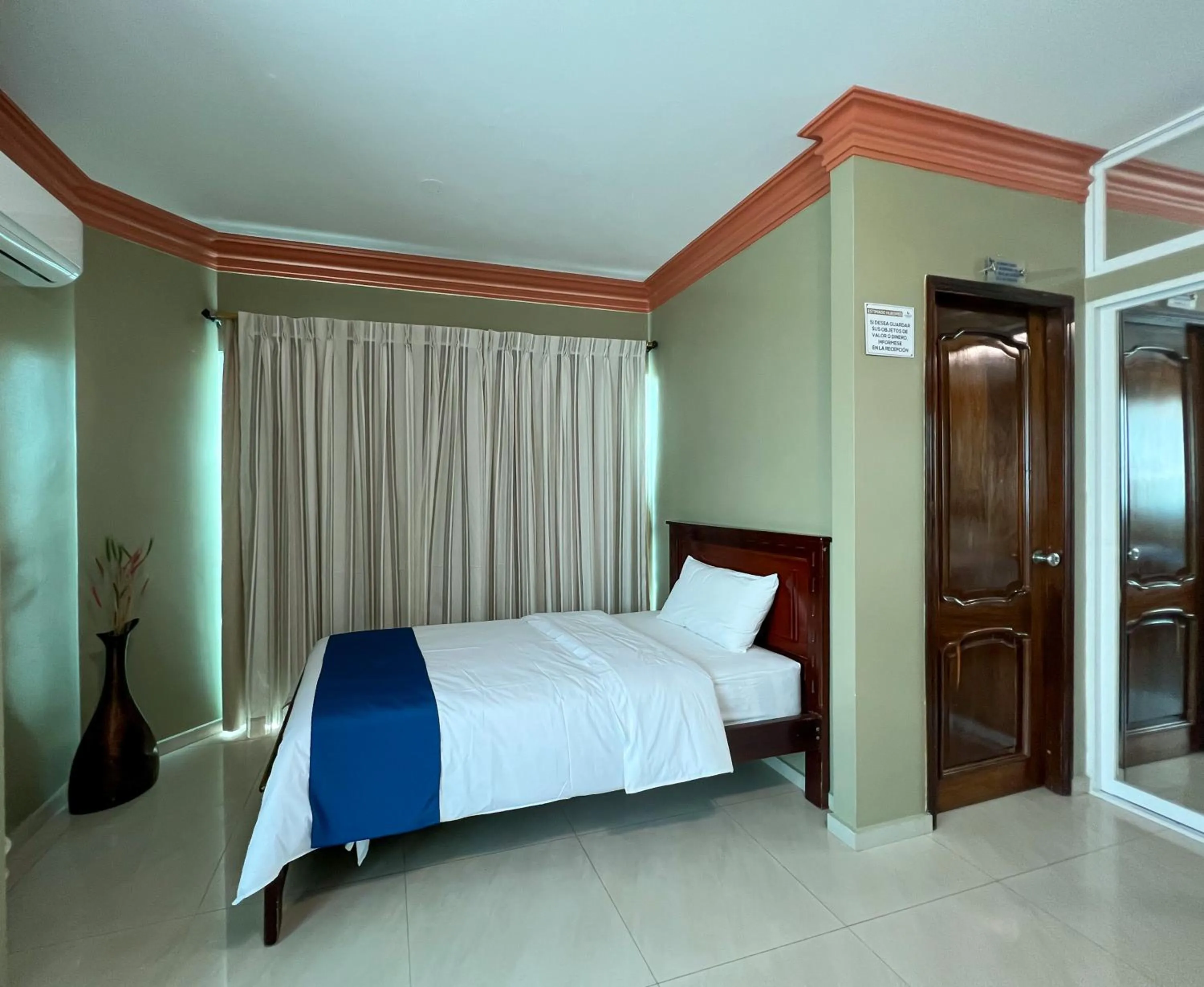 Bed in Apart Hotel Hamilton