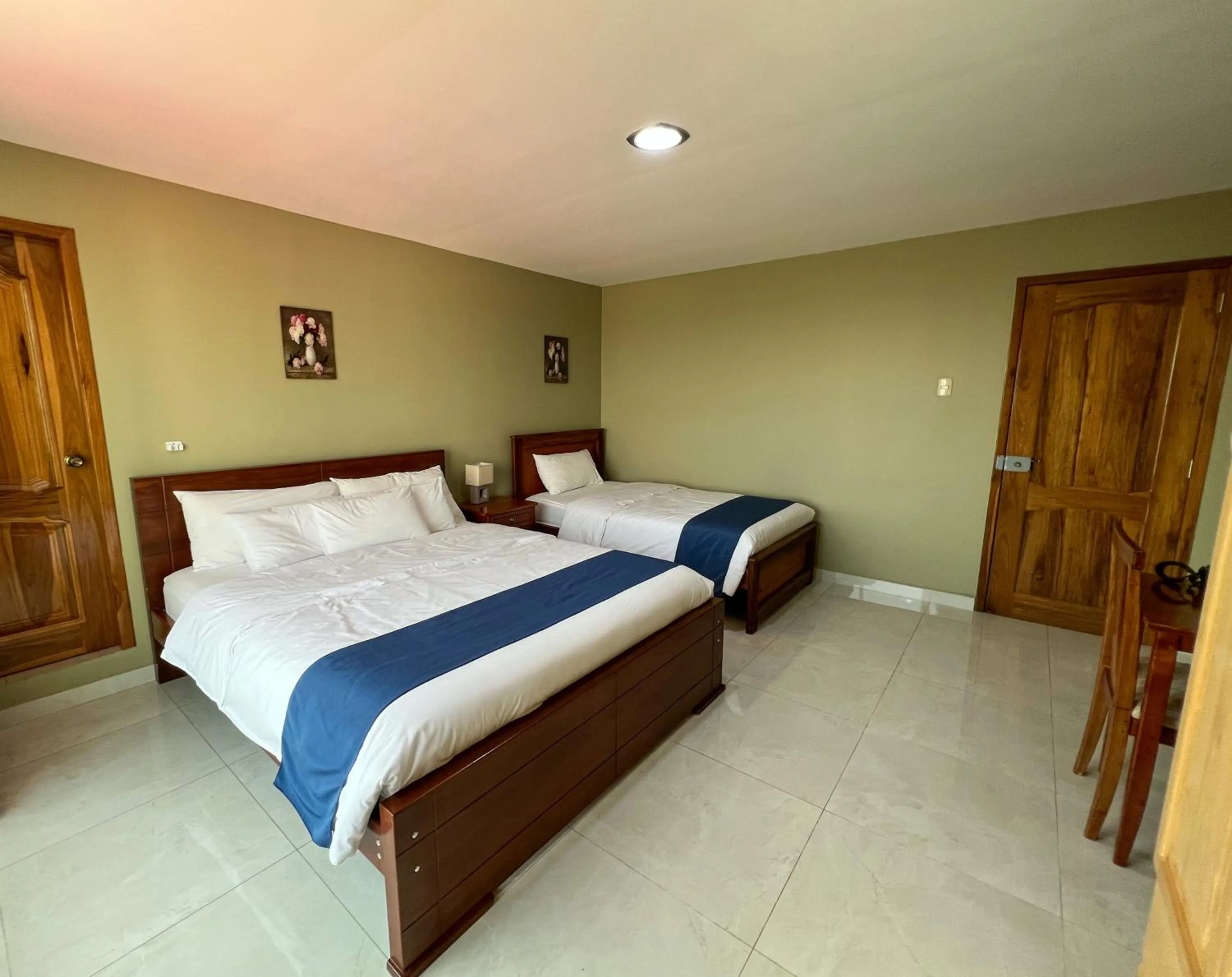 Bed in Apart Hotel Hamilton