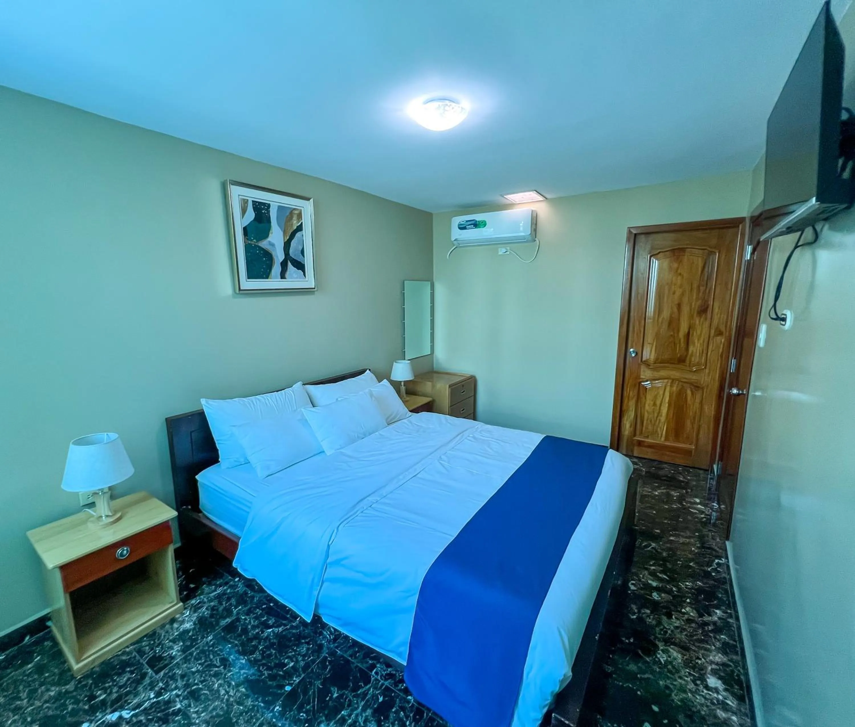 Bed in Apart Hotel Hamilton