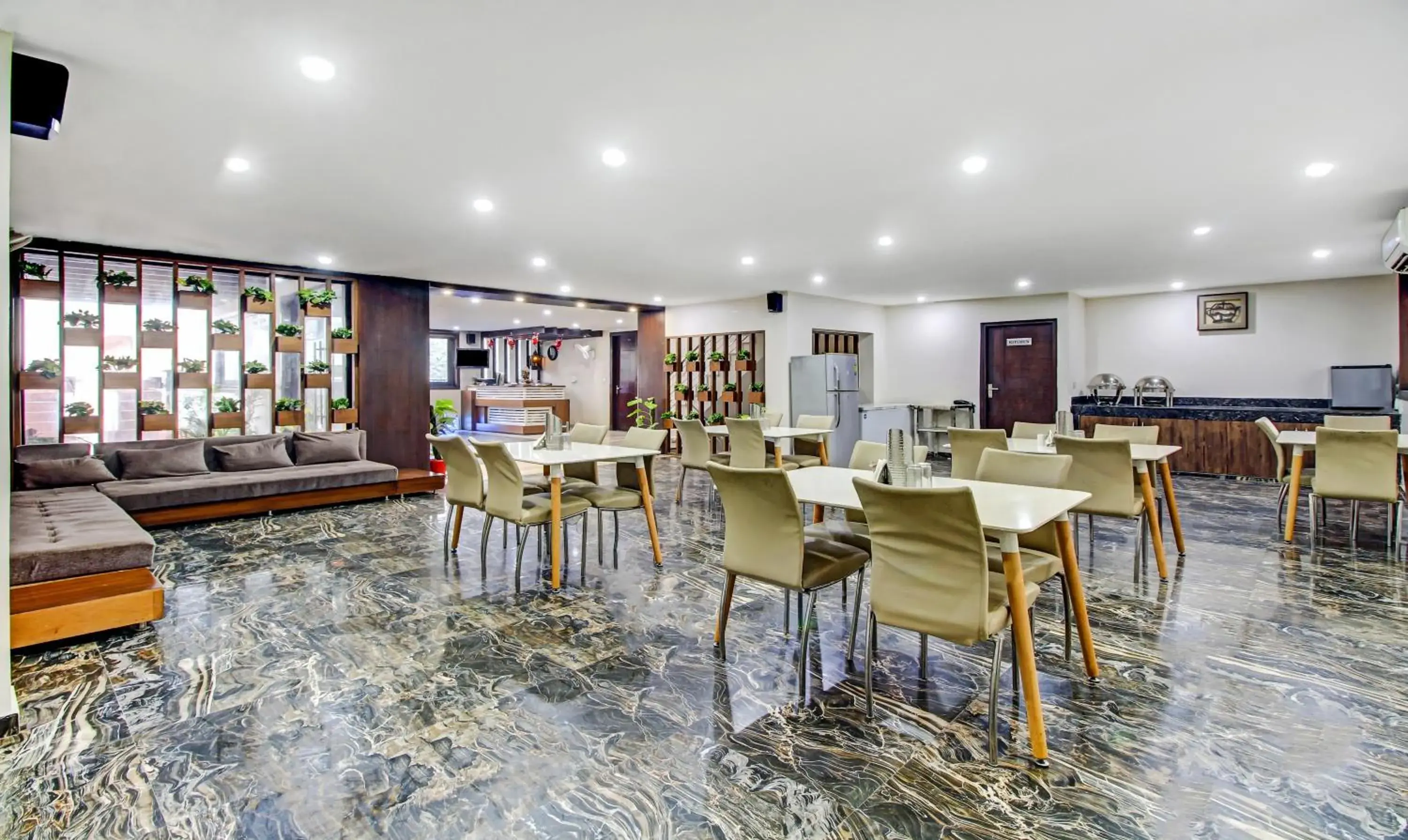 Restaurant/places to eat in Treebo M2M Residency Sector 46 Restaurant/places to eat in Treebo M2M Residency Sector 46