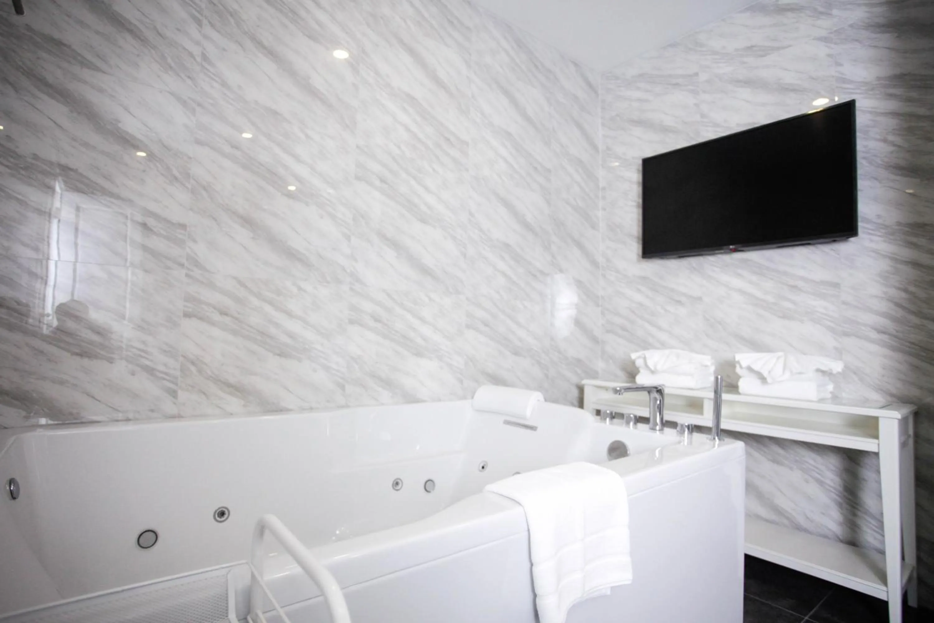 Bathroom in VARIMANTRA HOTEL