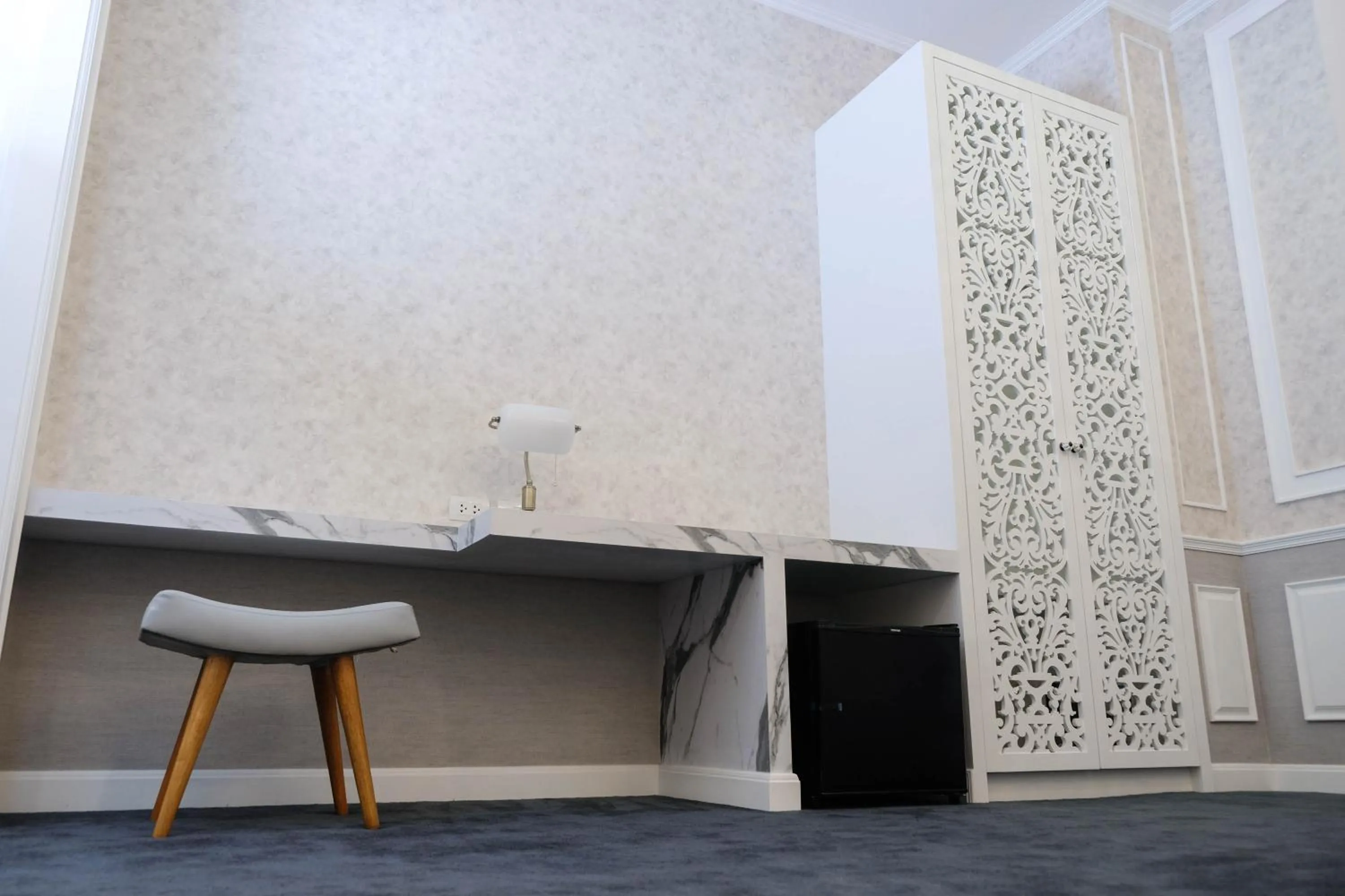 Seating area in VARIMANTRA HOTEL