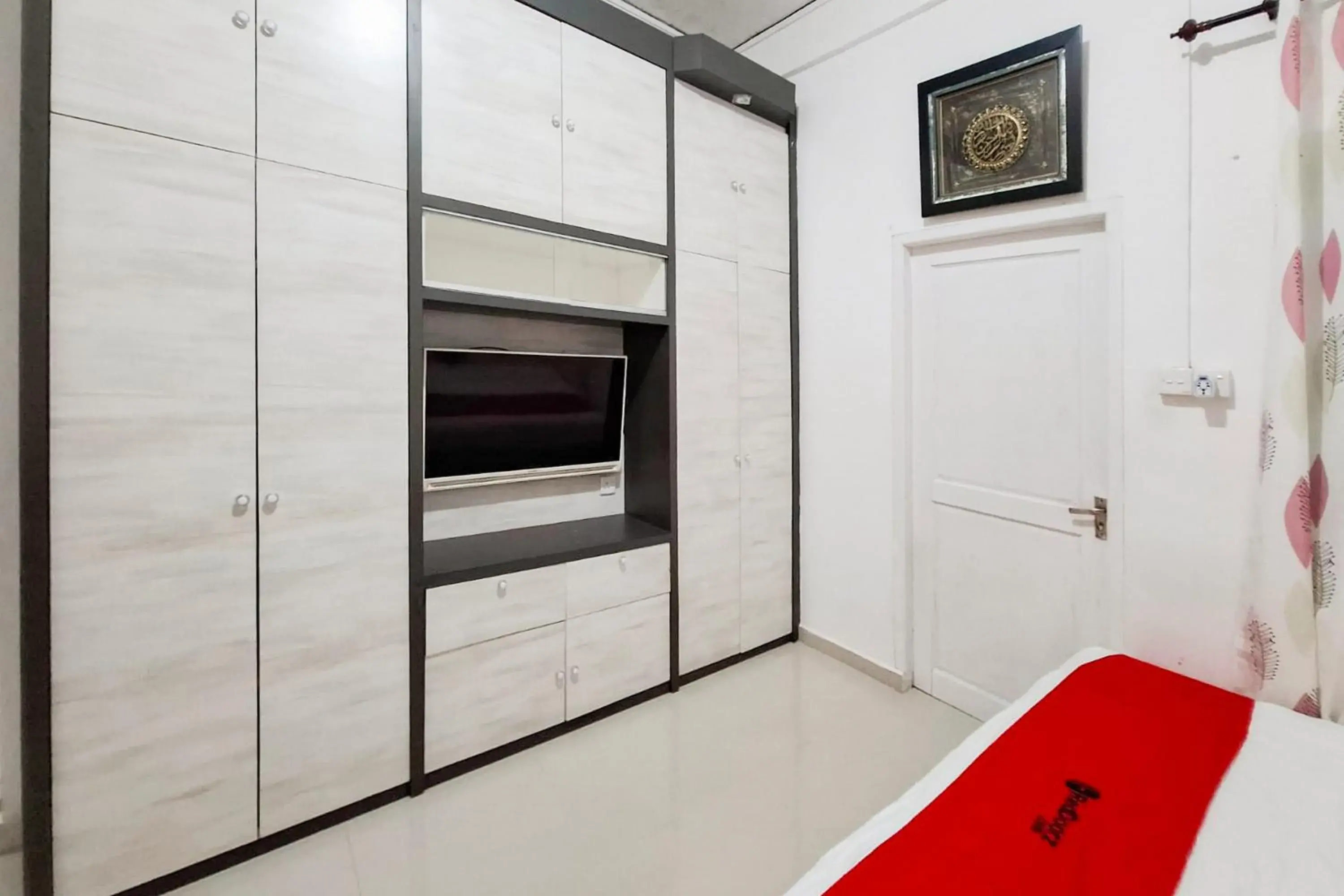 Bedroom in RedDoorz Syariah near Tanjung Pinang City Center Bedroom in RedDoorz Syariah near Tanjung Pinang City Center