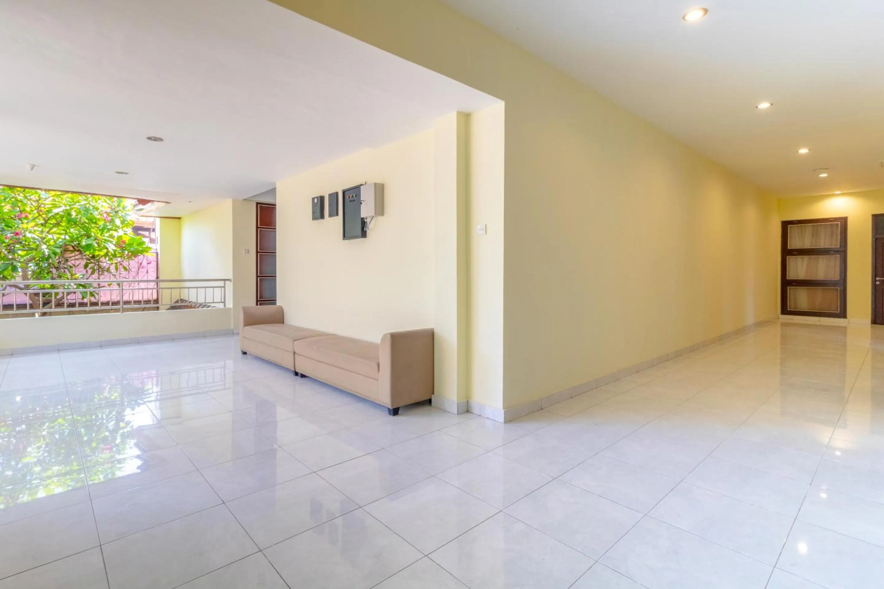 Lobby or reception in Flagship 2688 Guntur Hotel