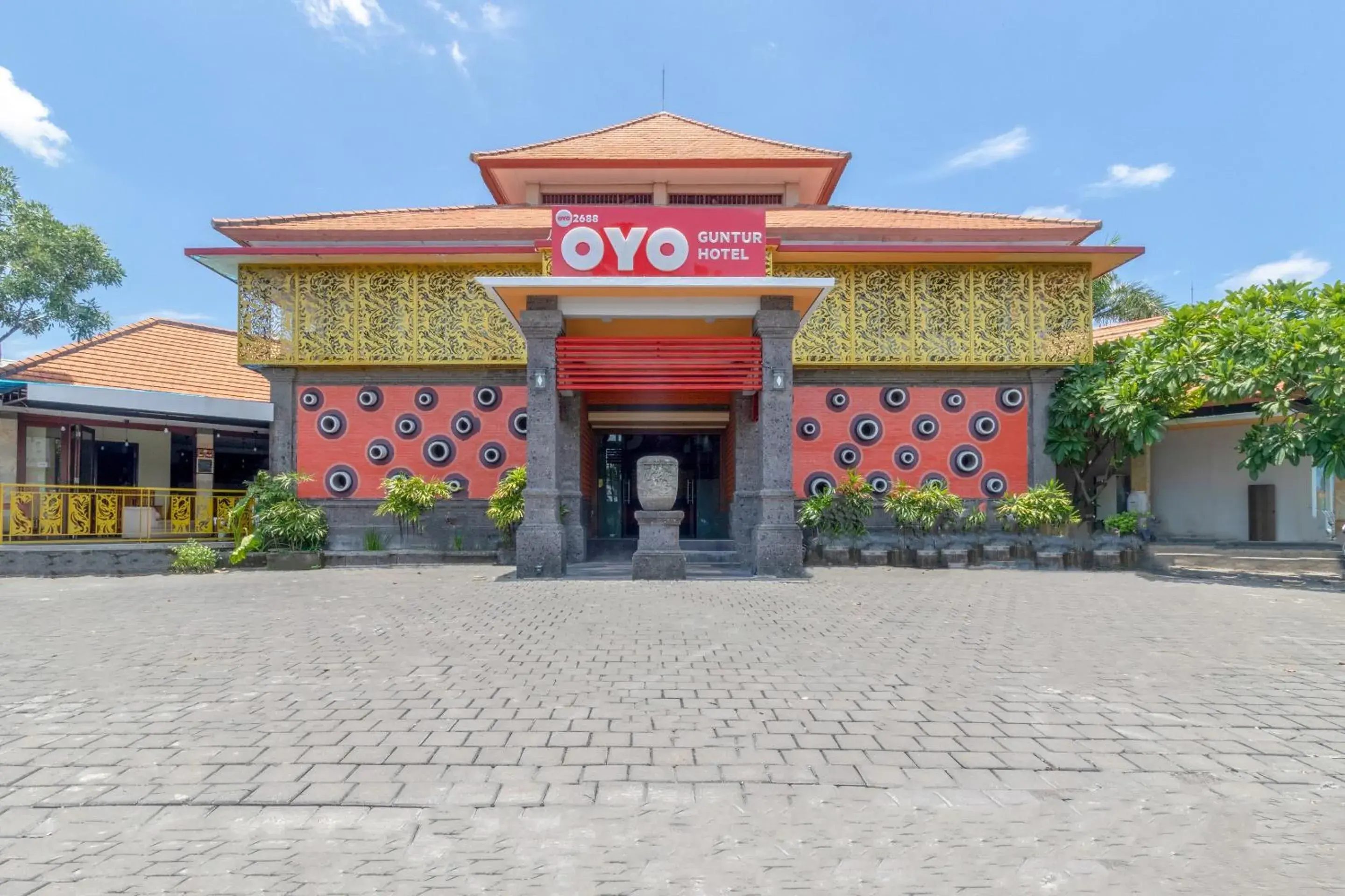 Facade/entrance in Flagship 2688 Guntur Hotel Facade/entrance in Flagship 2688 Guntur Hotel