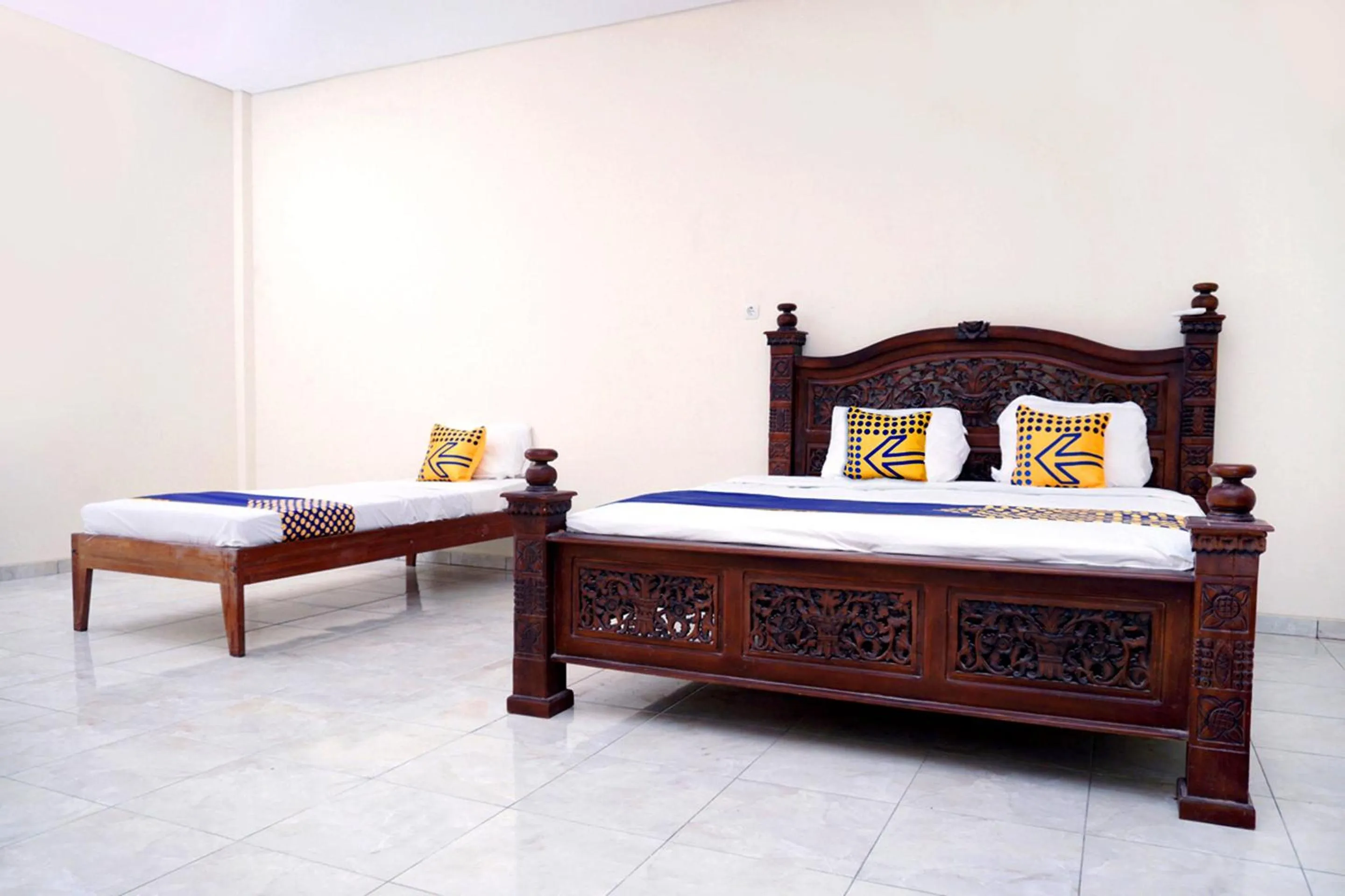 Bedroom, Bed in SPOT ON 2629 Duta Karimun