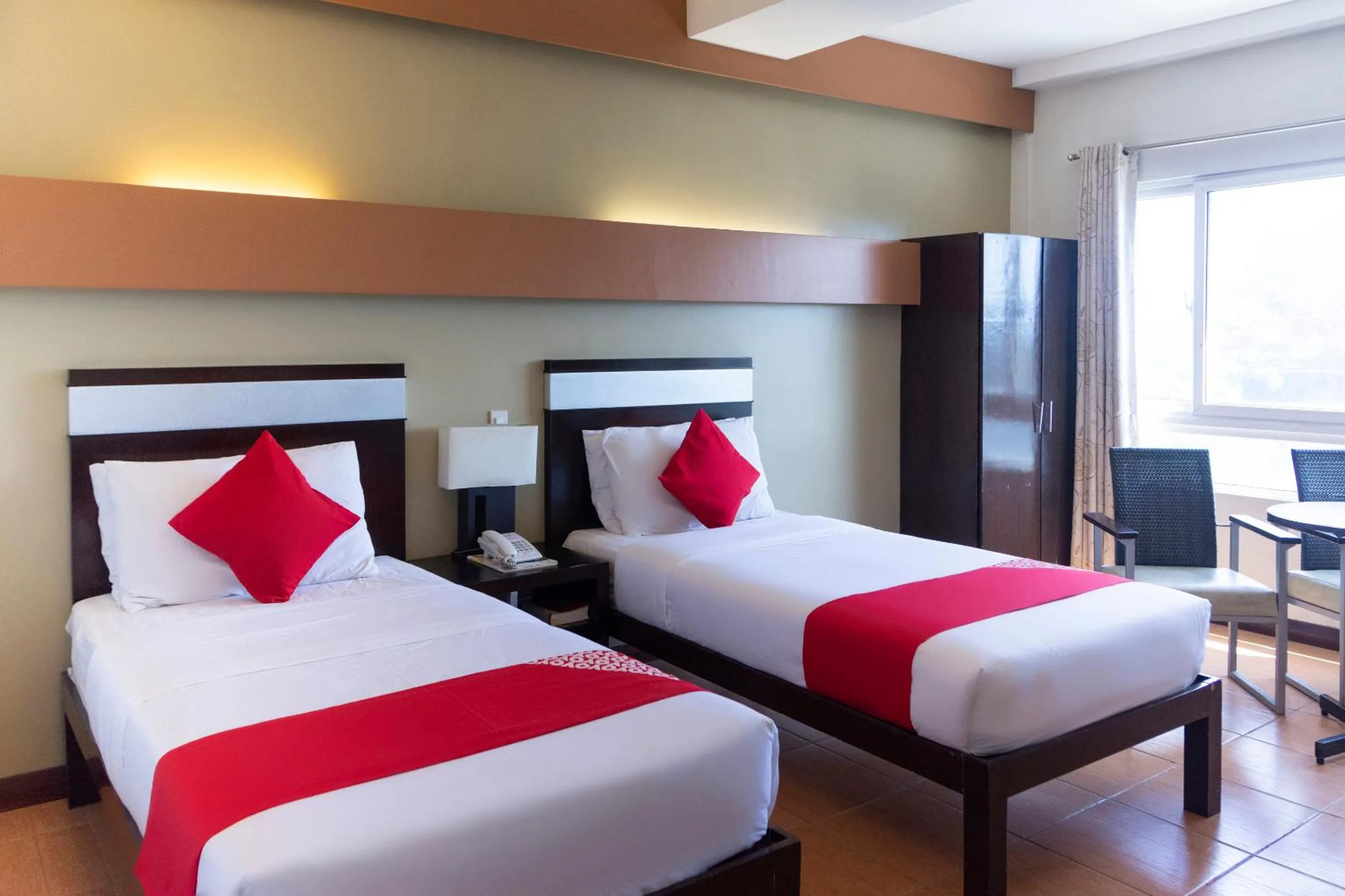 Bedroom, Bed in East View Hotel