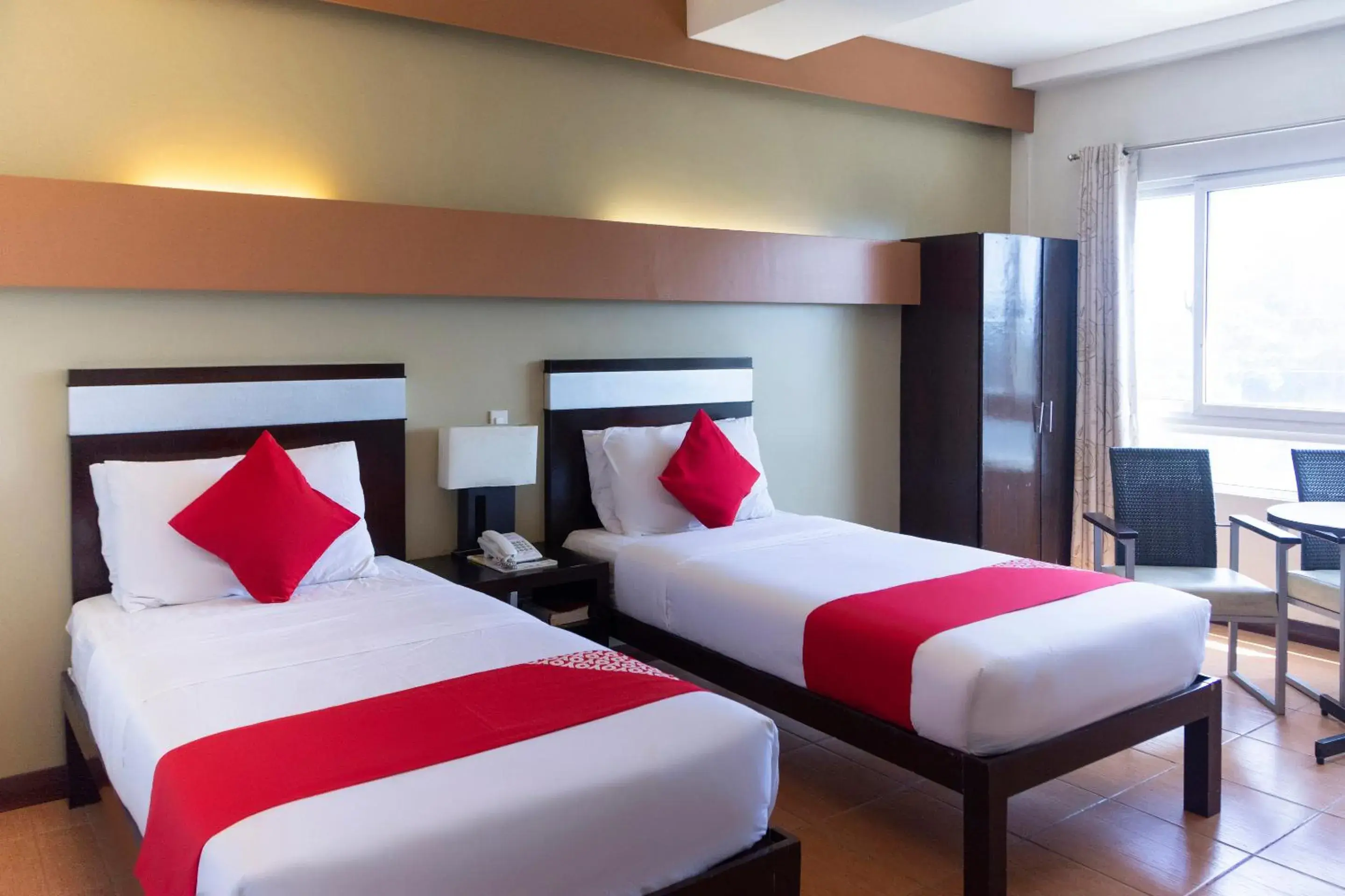 Bedroom, Bed in East View Hotel Bedroom, Bed in East View Hotel