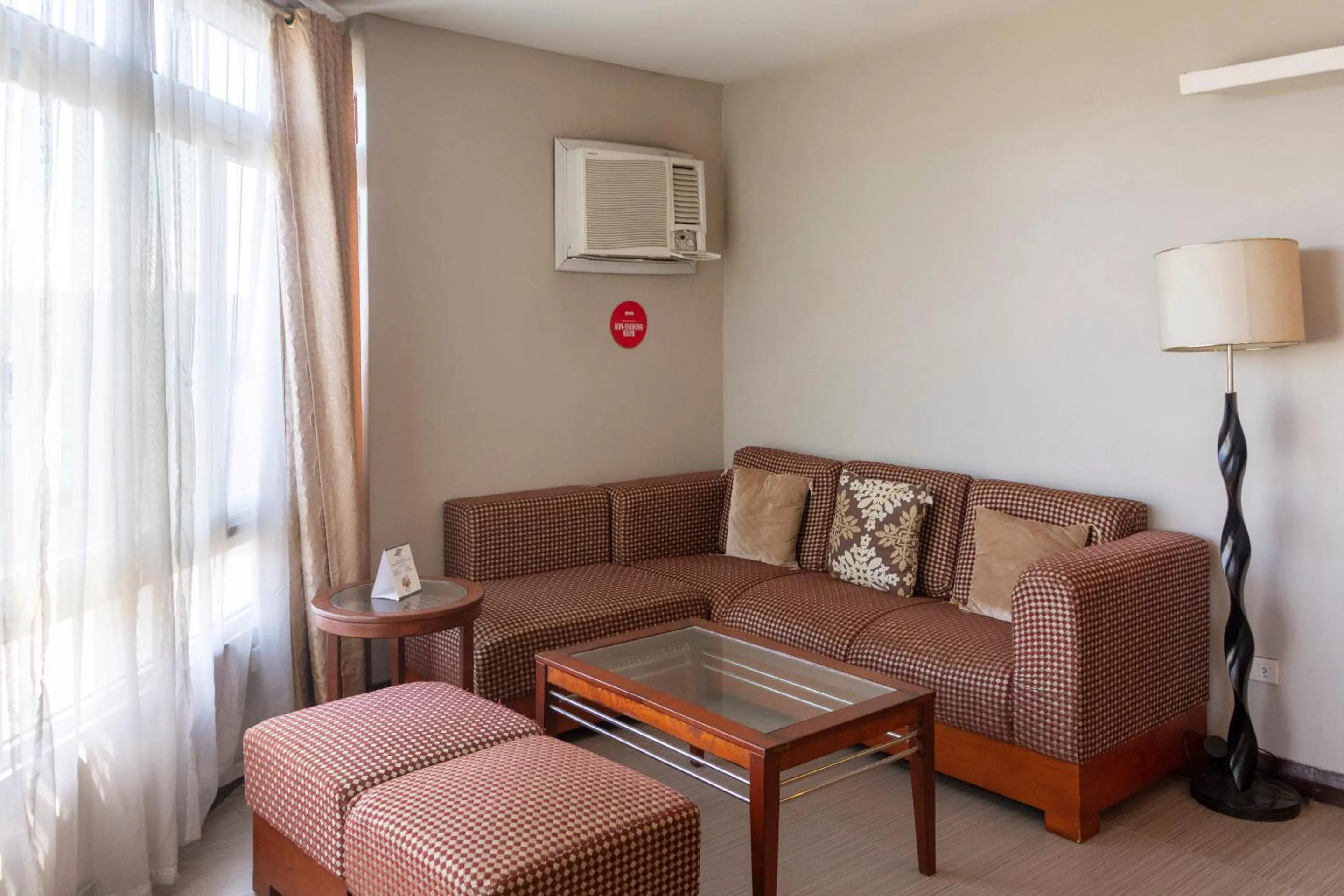 Living room in East View Hotel