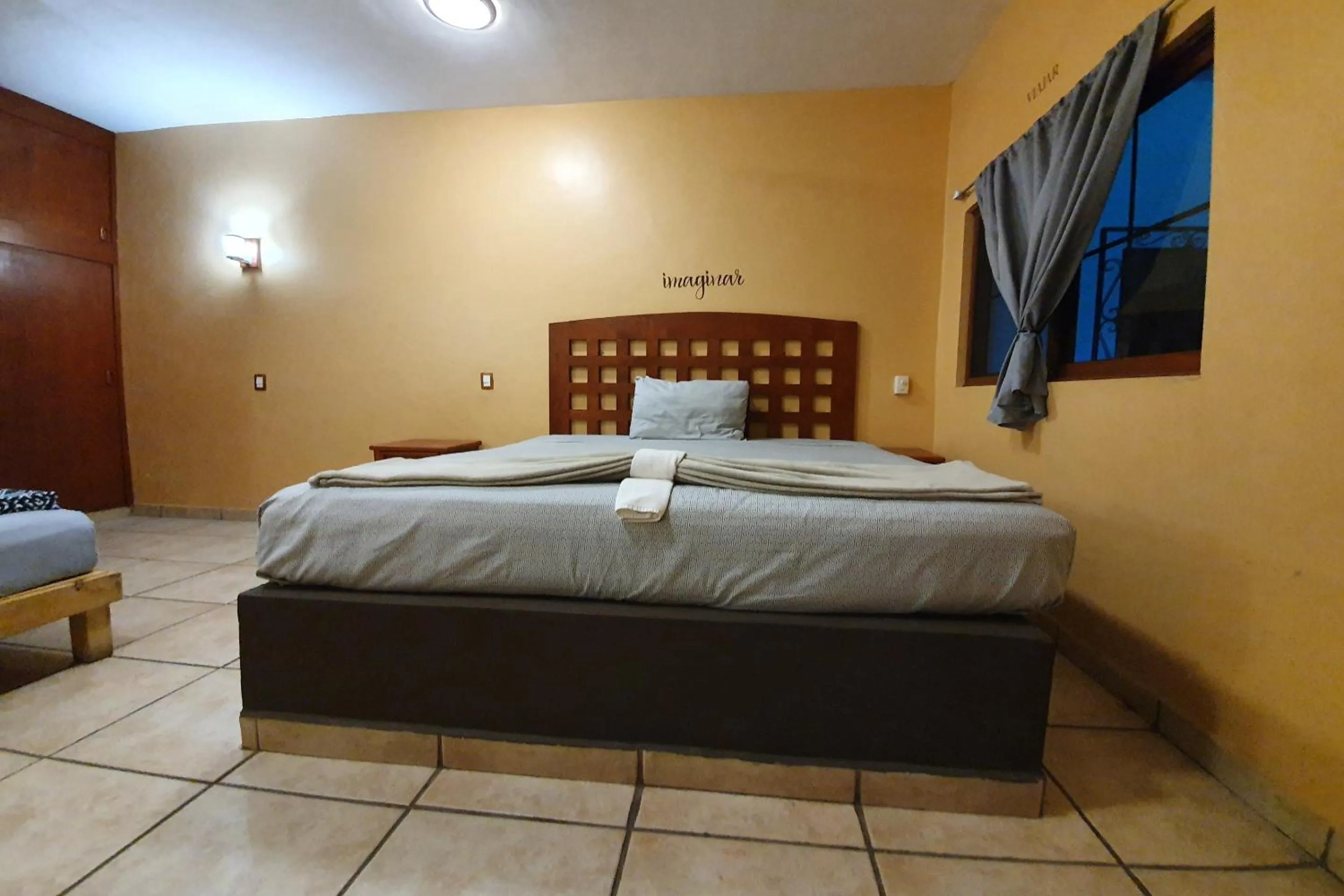 Bedroom, Bed in Hotel Colonos Los Cabos