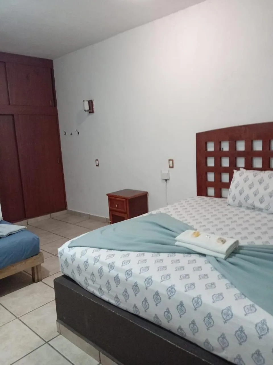 Bed in Hotel Colonos Los Cabos