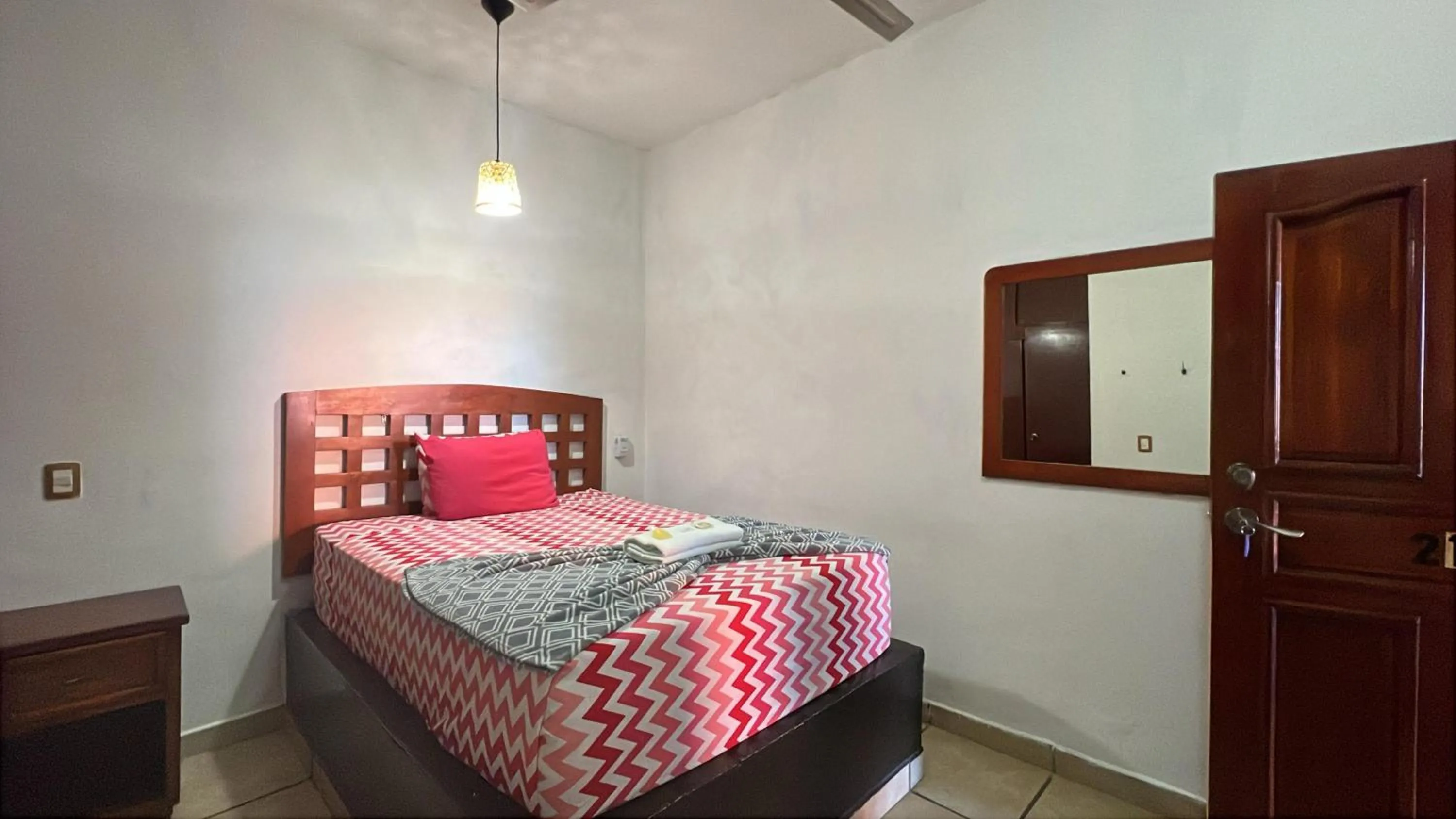 Bed in Hotel Colonos Los Cabos