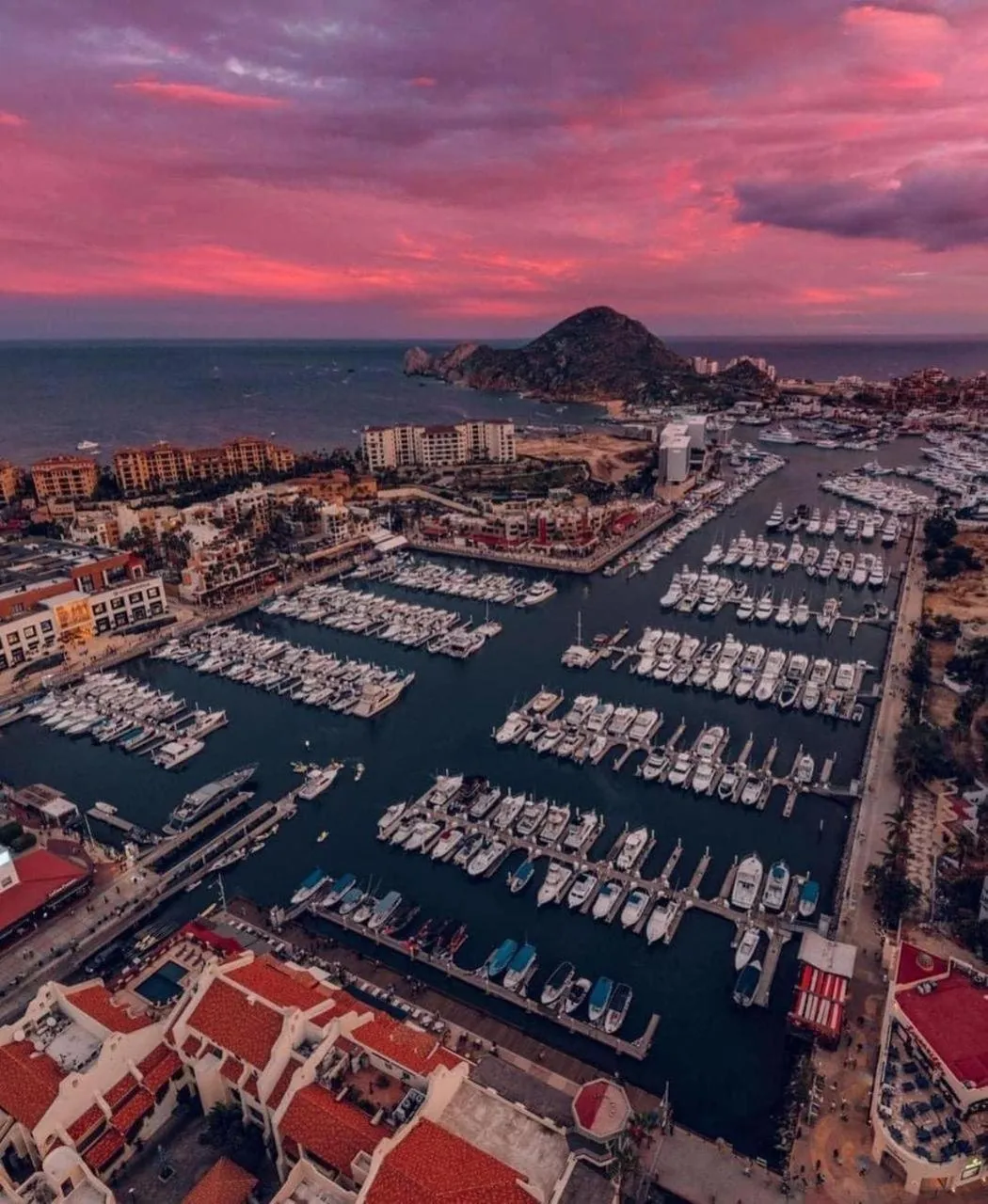 Nearby landmark in Hotel Colonos Los Cabos