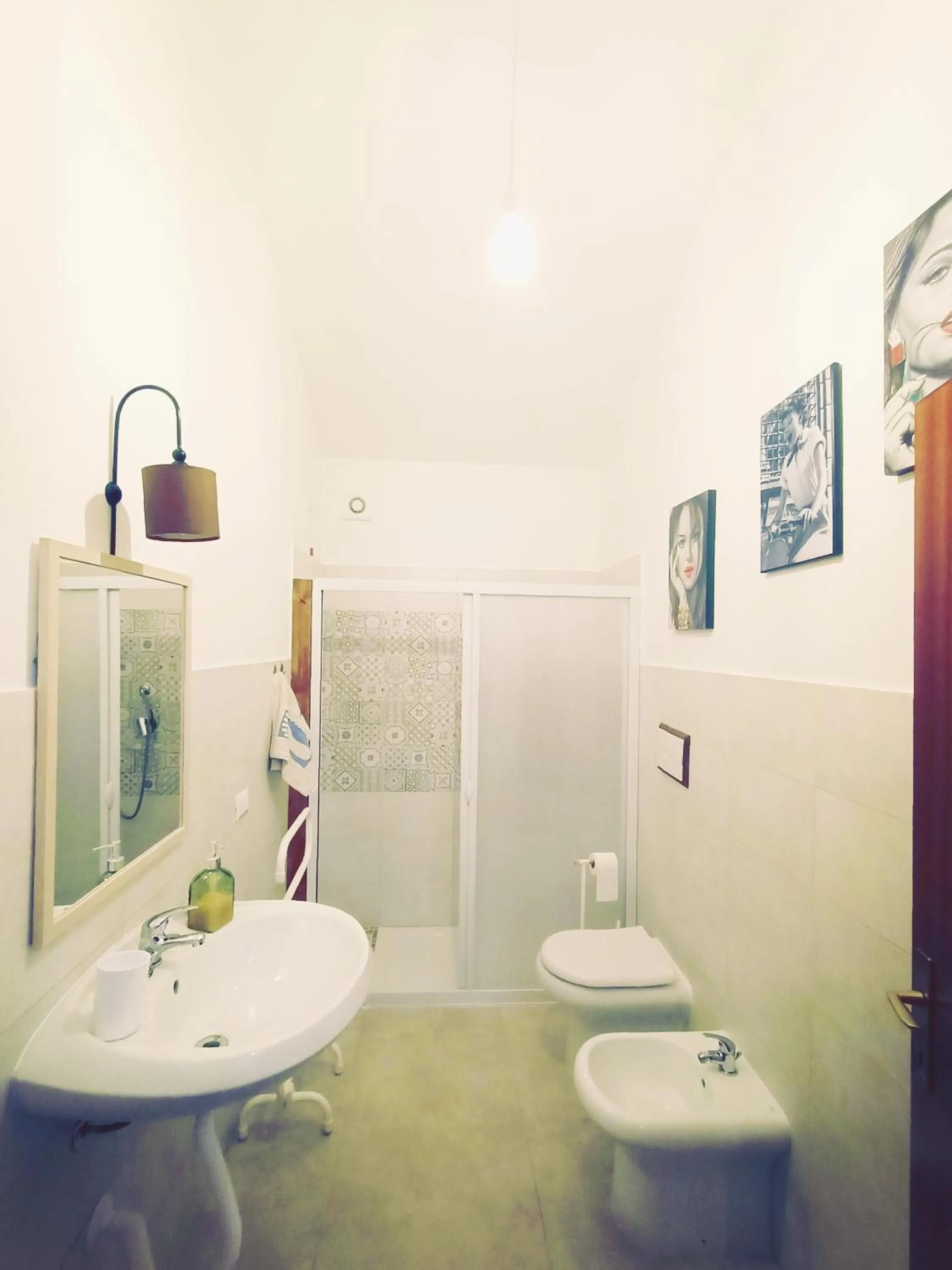 Bathroom in La casa sul tetto, Room's & Glamping