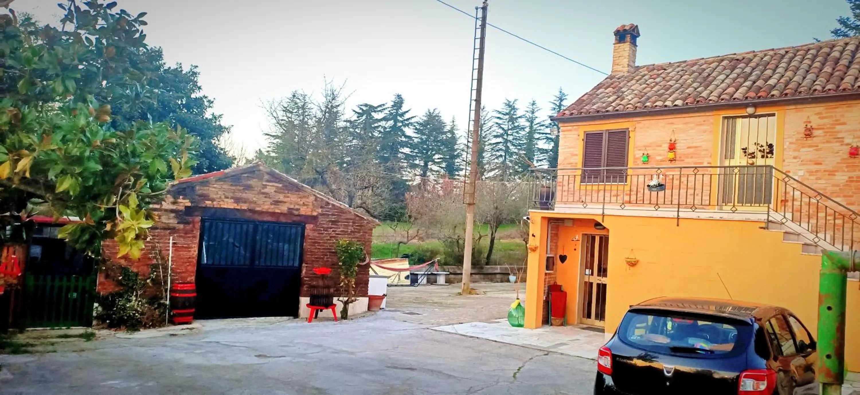 Property building in La casa sul tetto, Room's & Glamping