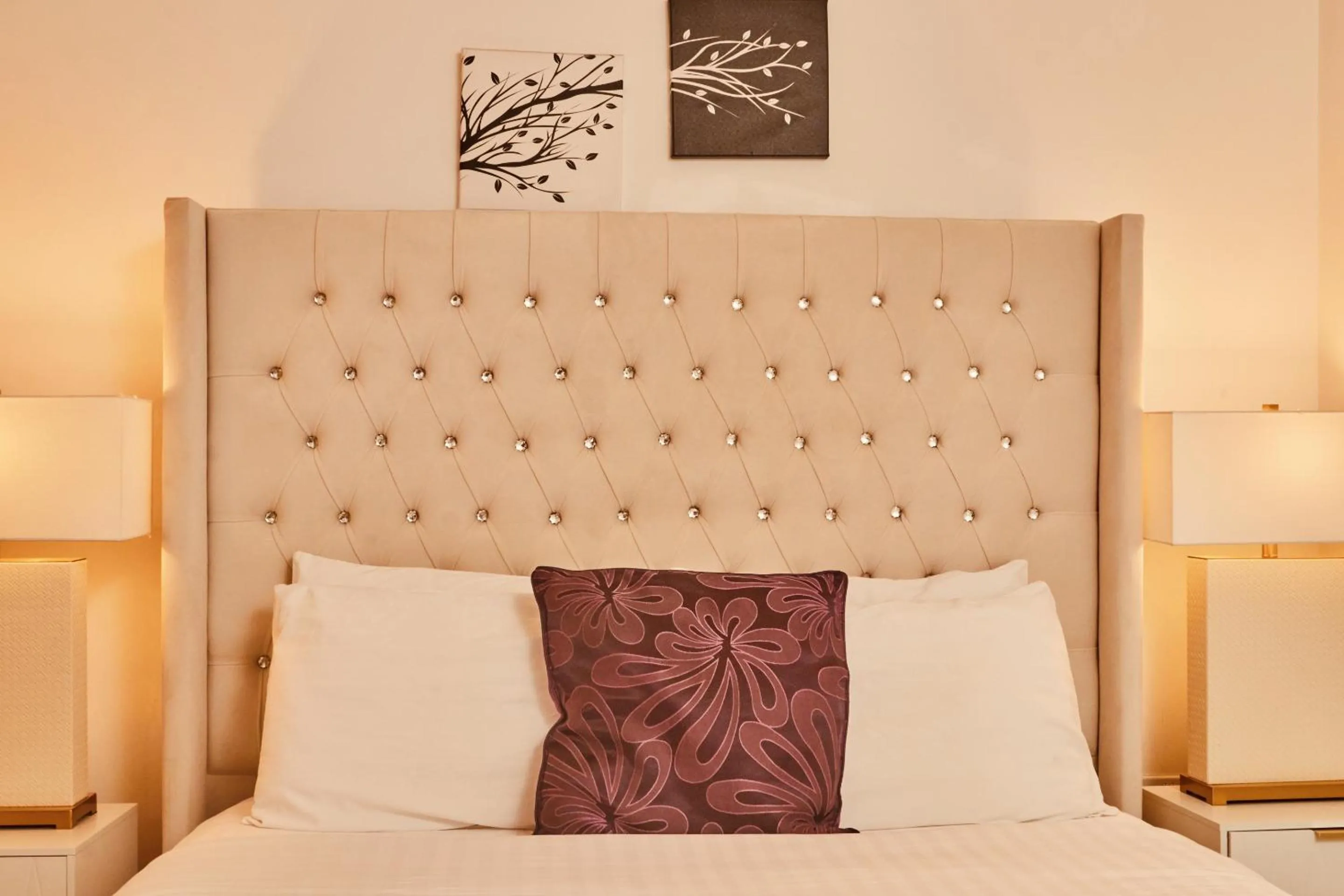 Bedroom, Bed in Modern Leeds City Apartment