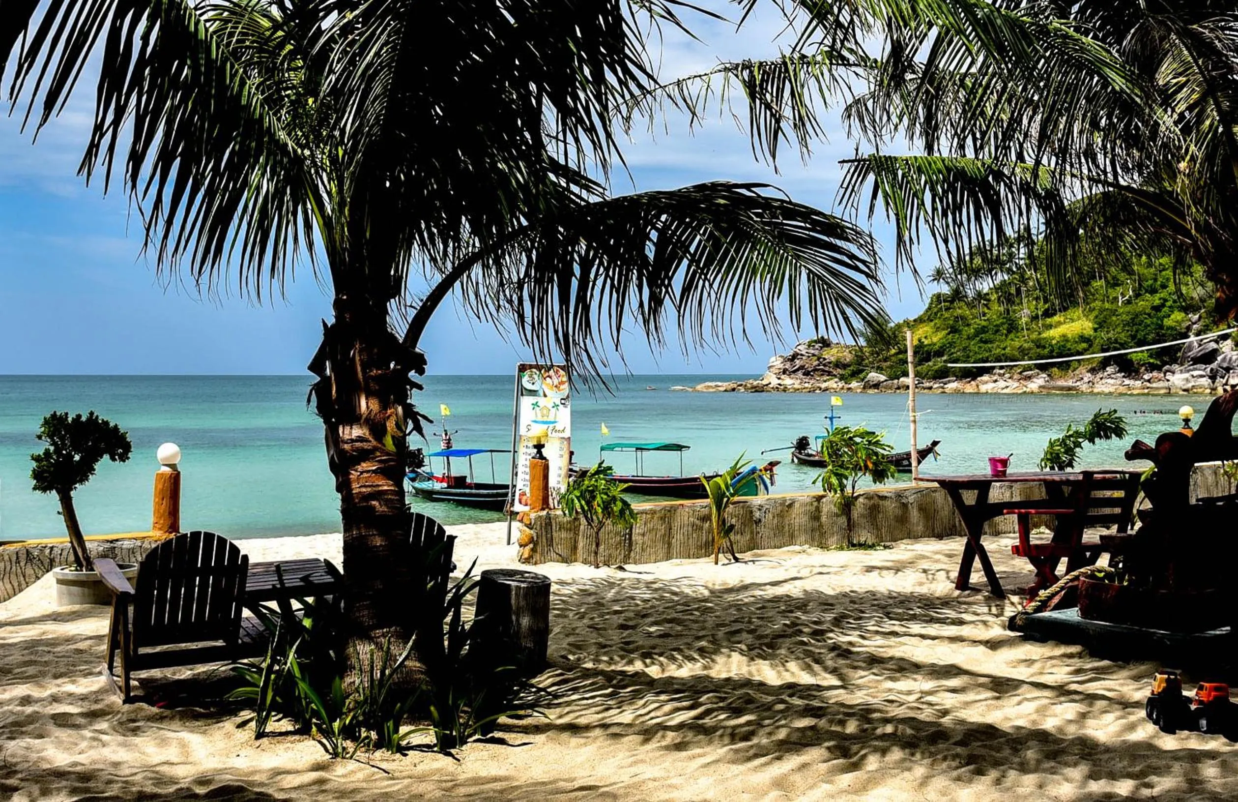 Restaurant/places to eat in Haad Khuad Resort