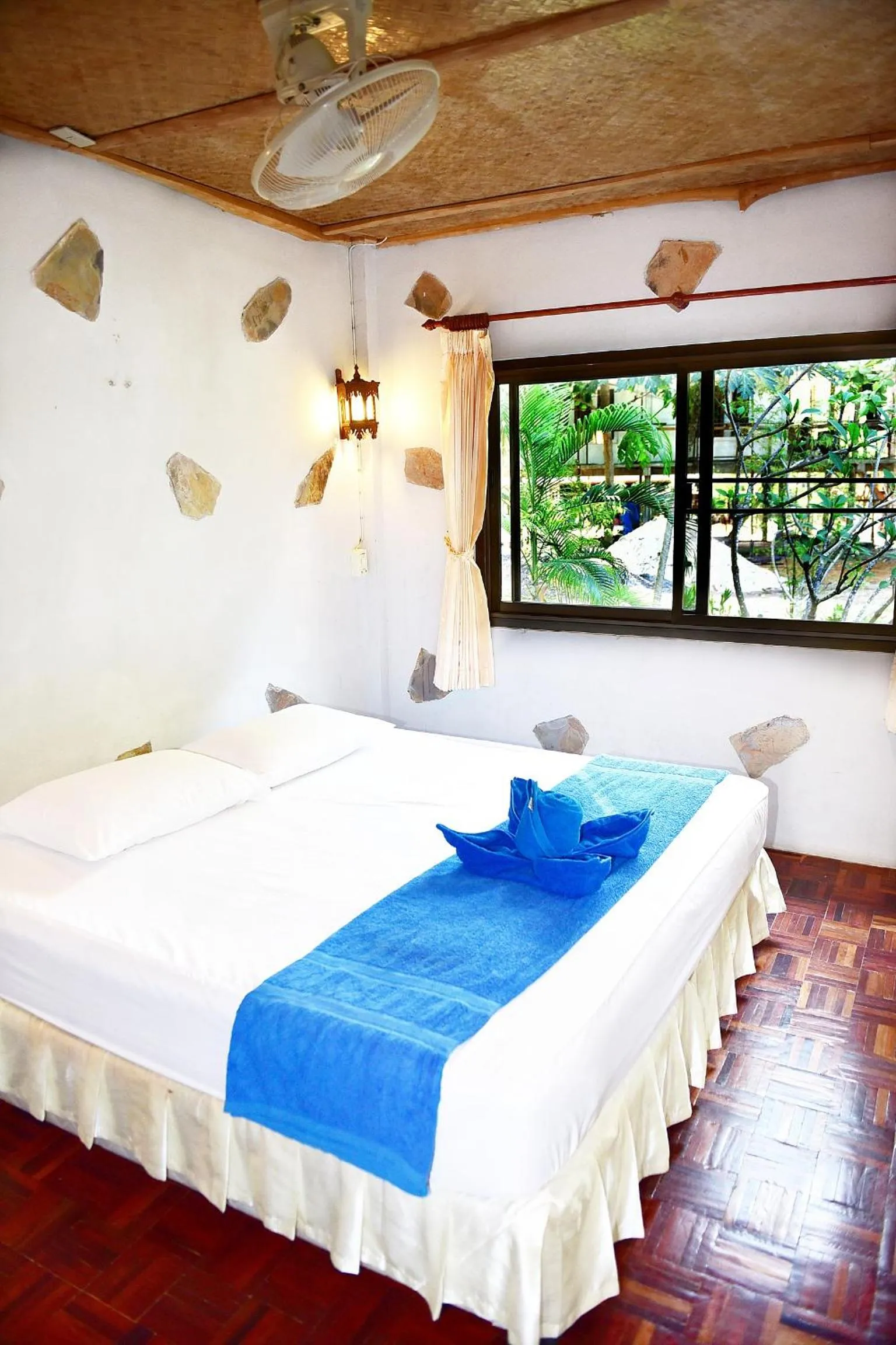 Bed in Haad Khuad Resort