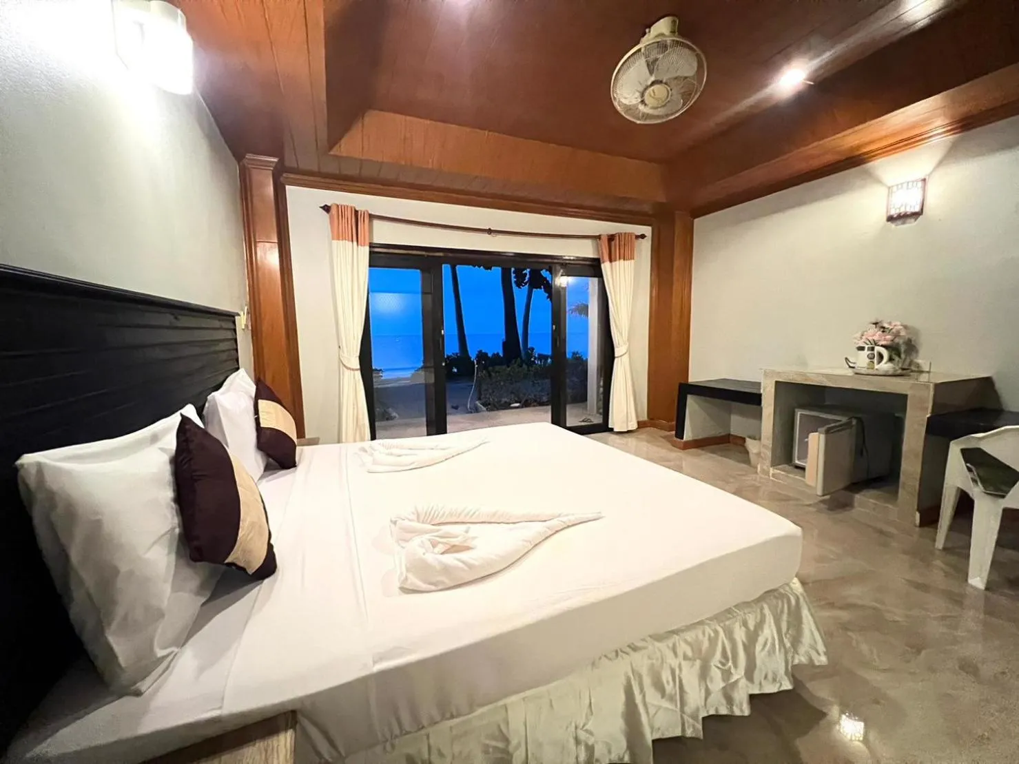 Bedroom in Haad Khuad Resort