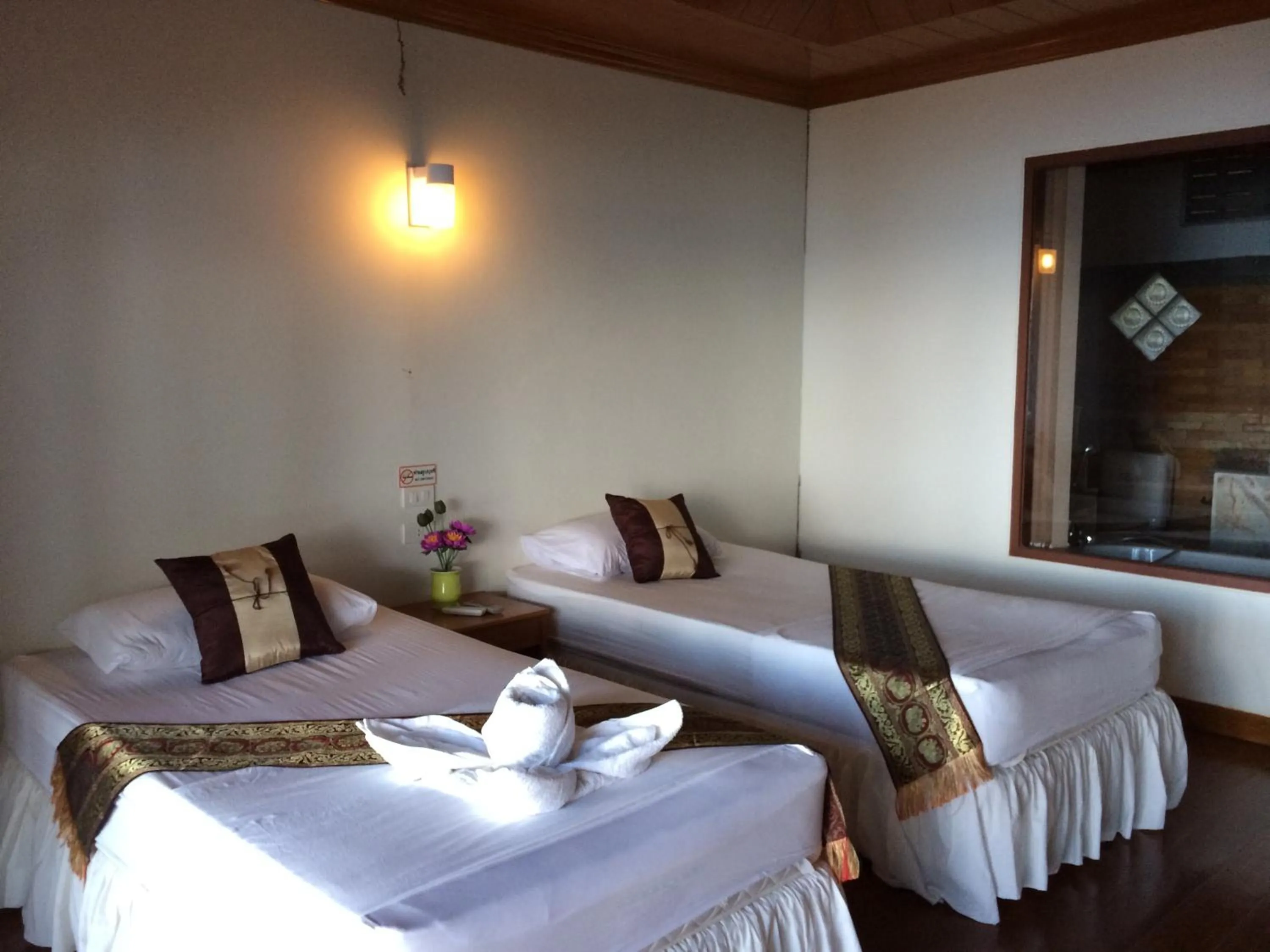 Bed in Haad Khuad Resort