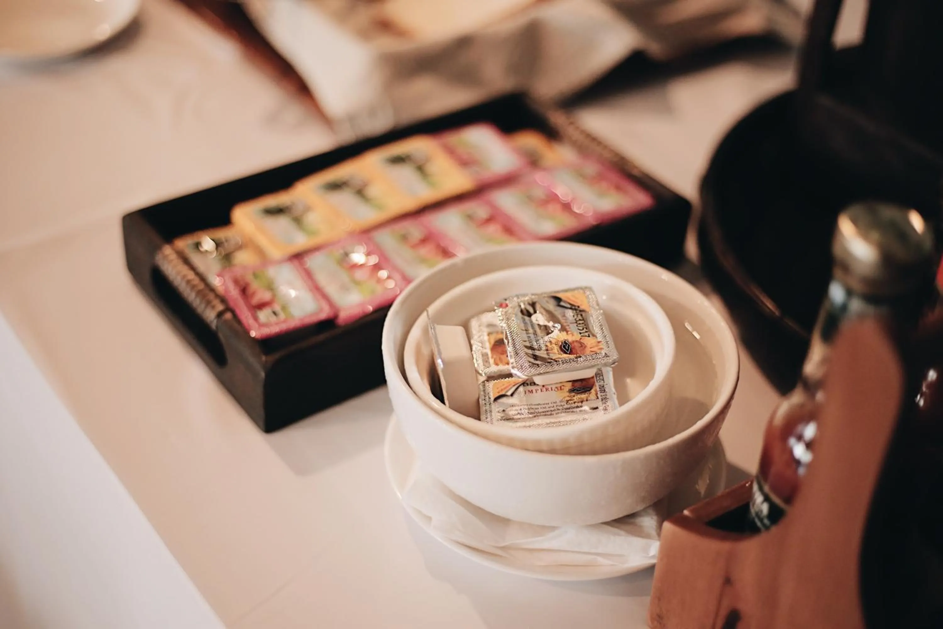 Restaurant/places to eat in Fullrich Lanna Suite