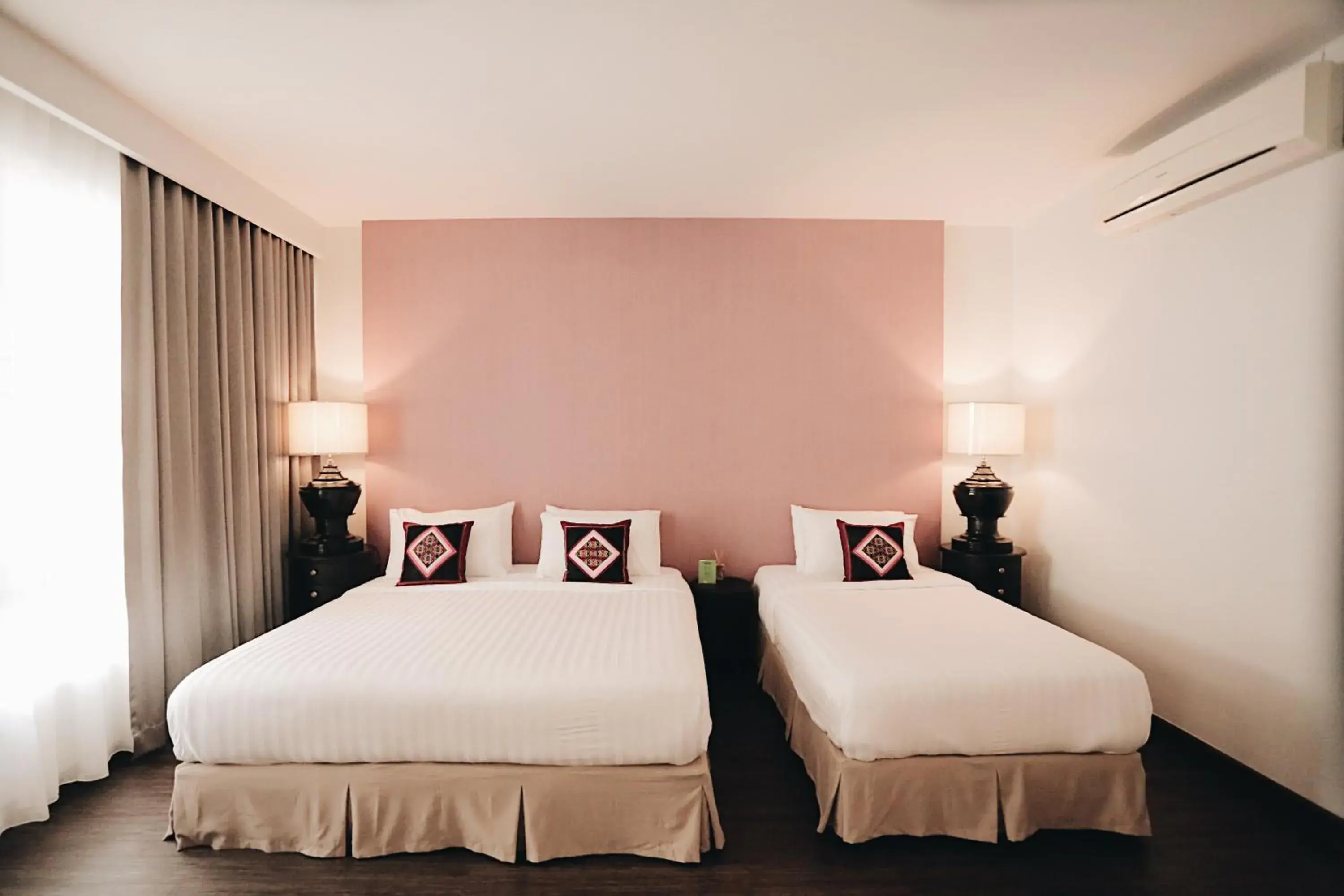 Deluxe Triple Room in Fullrich Lanna Suite Deluxe Triple Room in Fullrich Lanna Suite