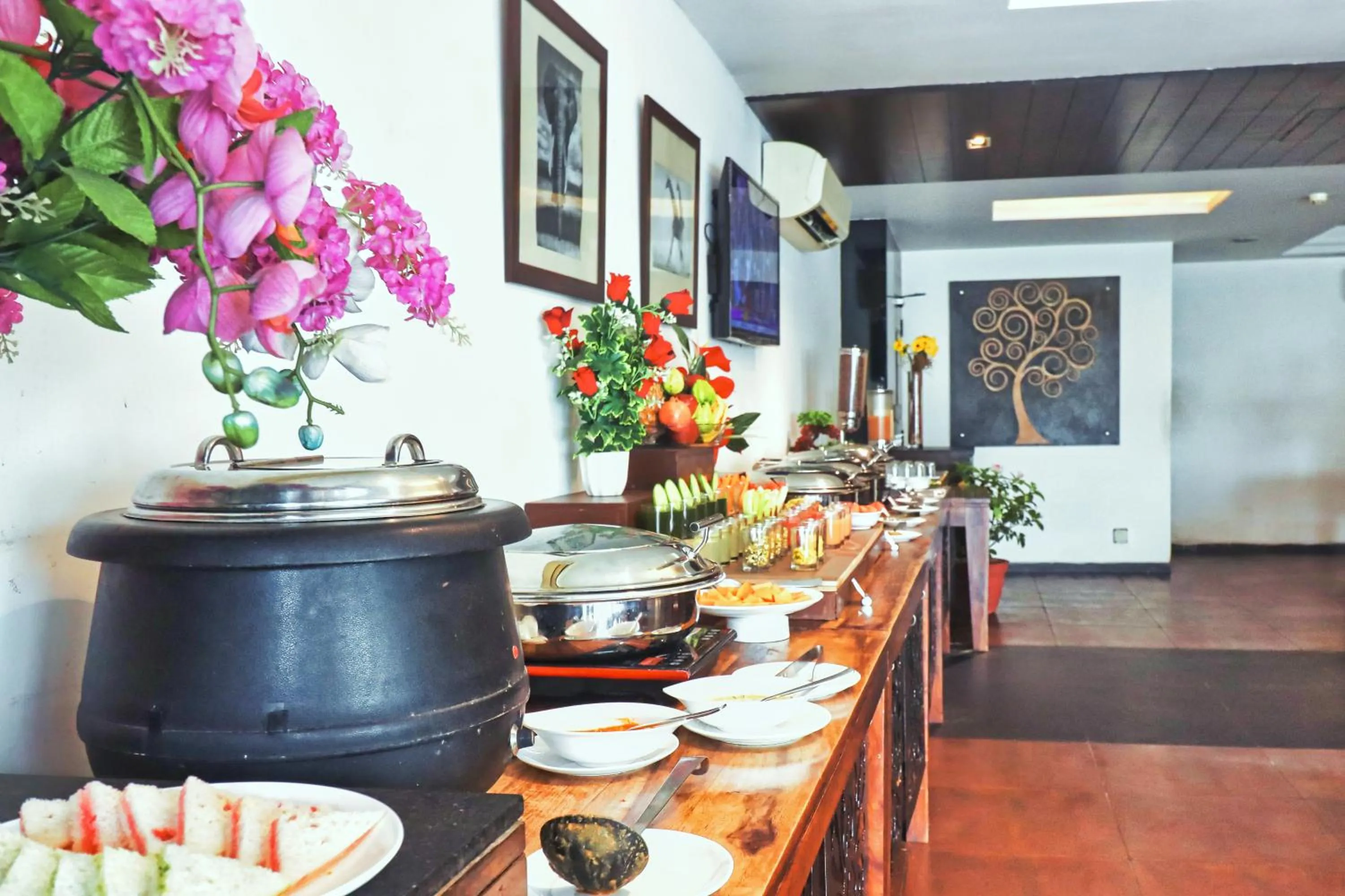 Food and drinks in Hotel Clarks Collection Vadodara