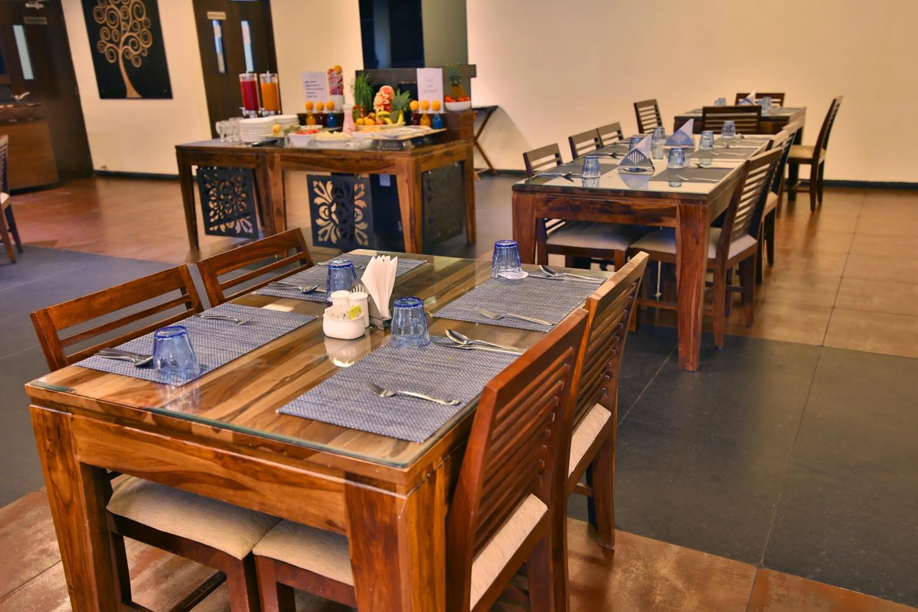 Restaurant/places to eat in Hotel Clarks Collection Vadodara