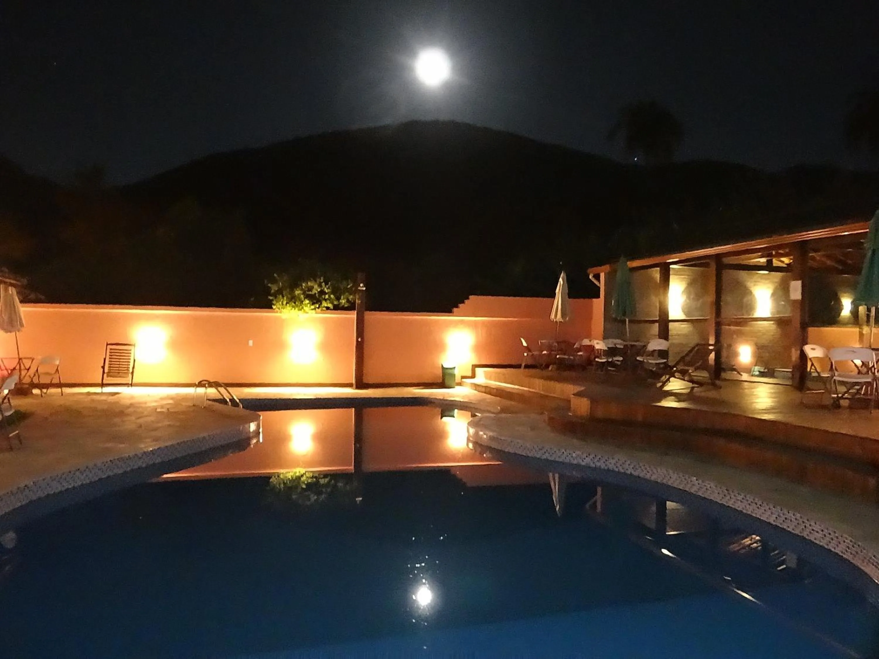 Swimming pool in Pousada Banana Cipó