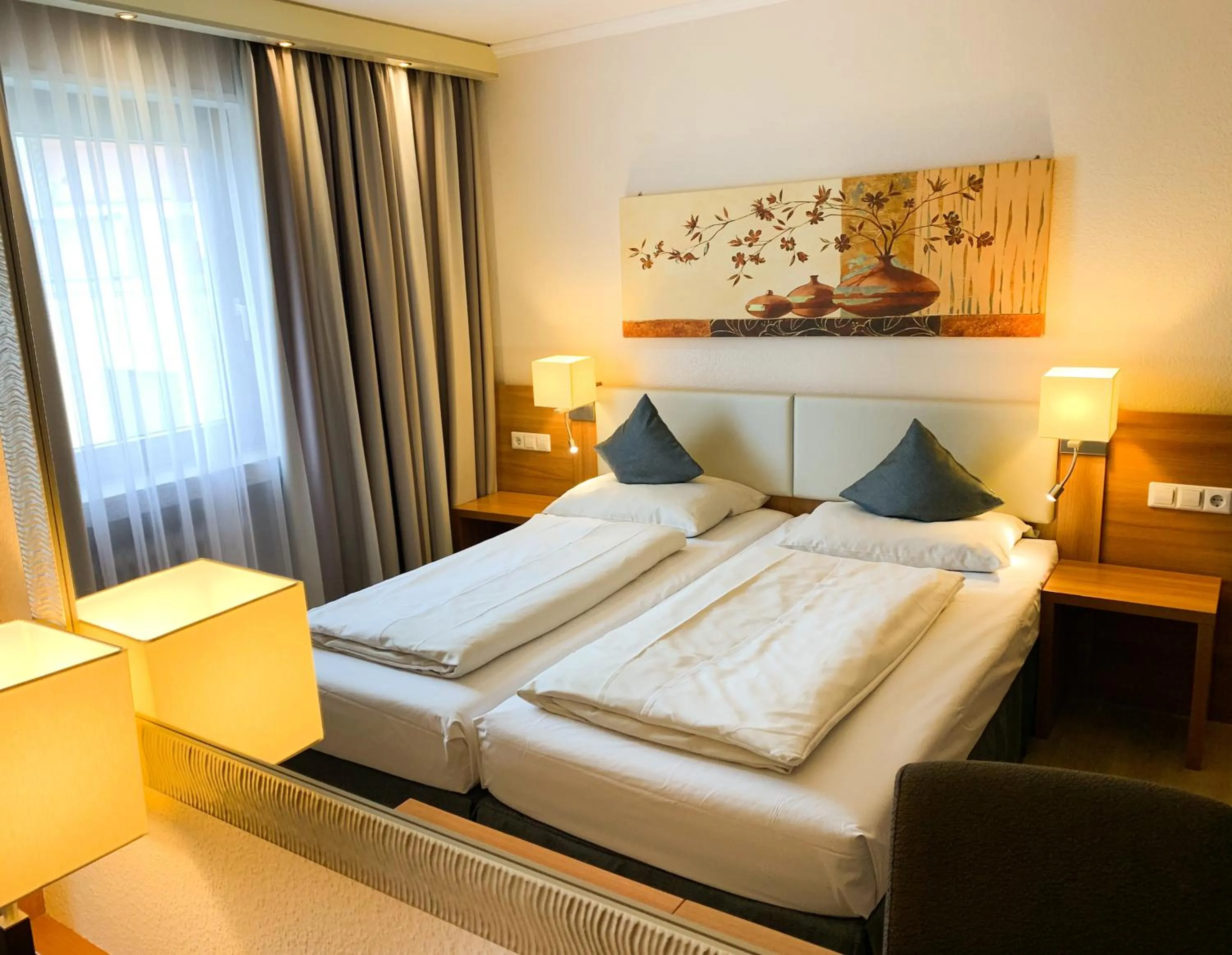 Bedroom, Bed in City Hotel Ost am Kö