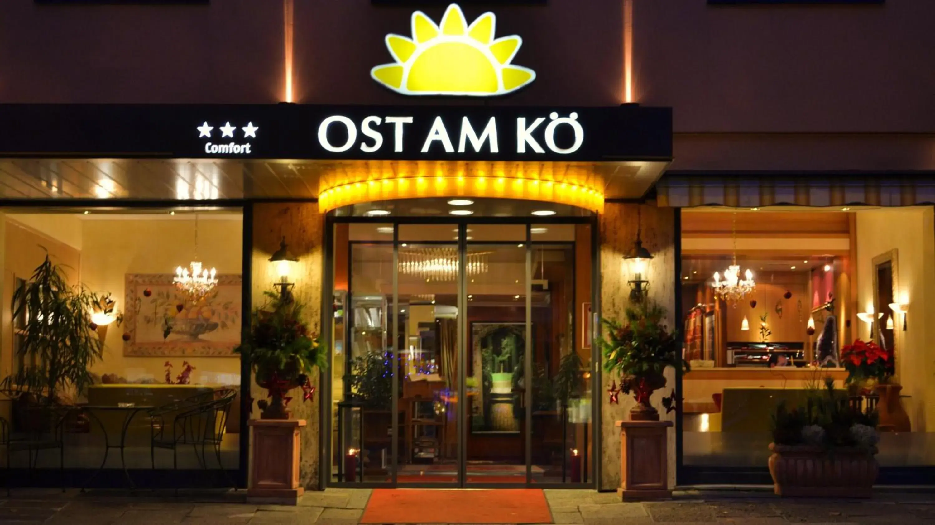 Facade/entrance in City Hotel Ost am Kö