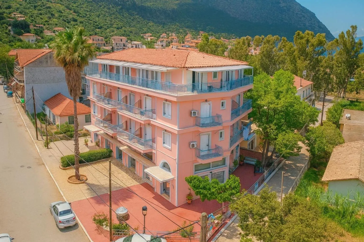 Anemos Studios & Apartments