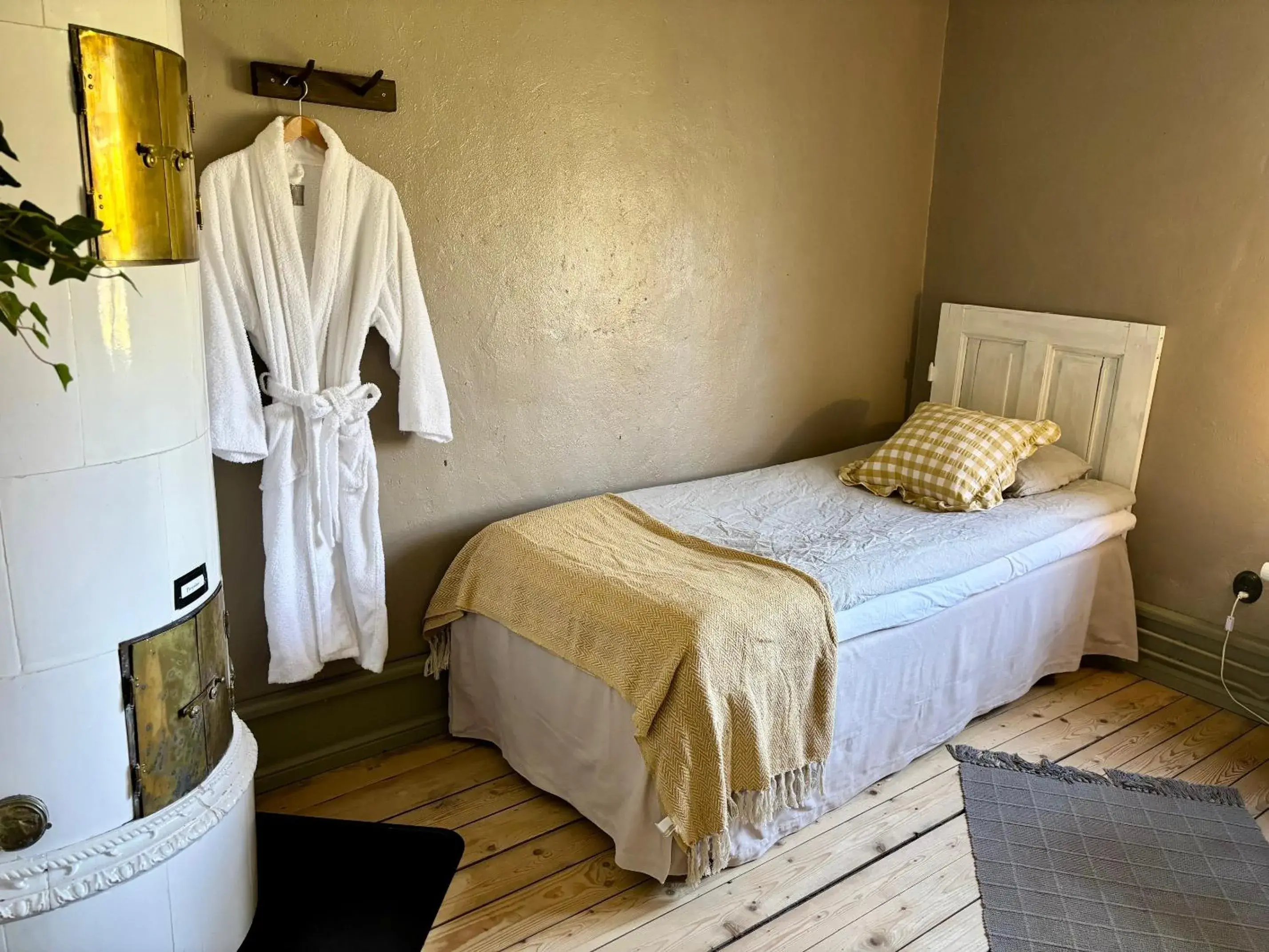 Twin Room with Shared Bathroom - single occupancy in Lydde Gård Twin Room with Shared Bathroom - single occupancy in Lydde Gård