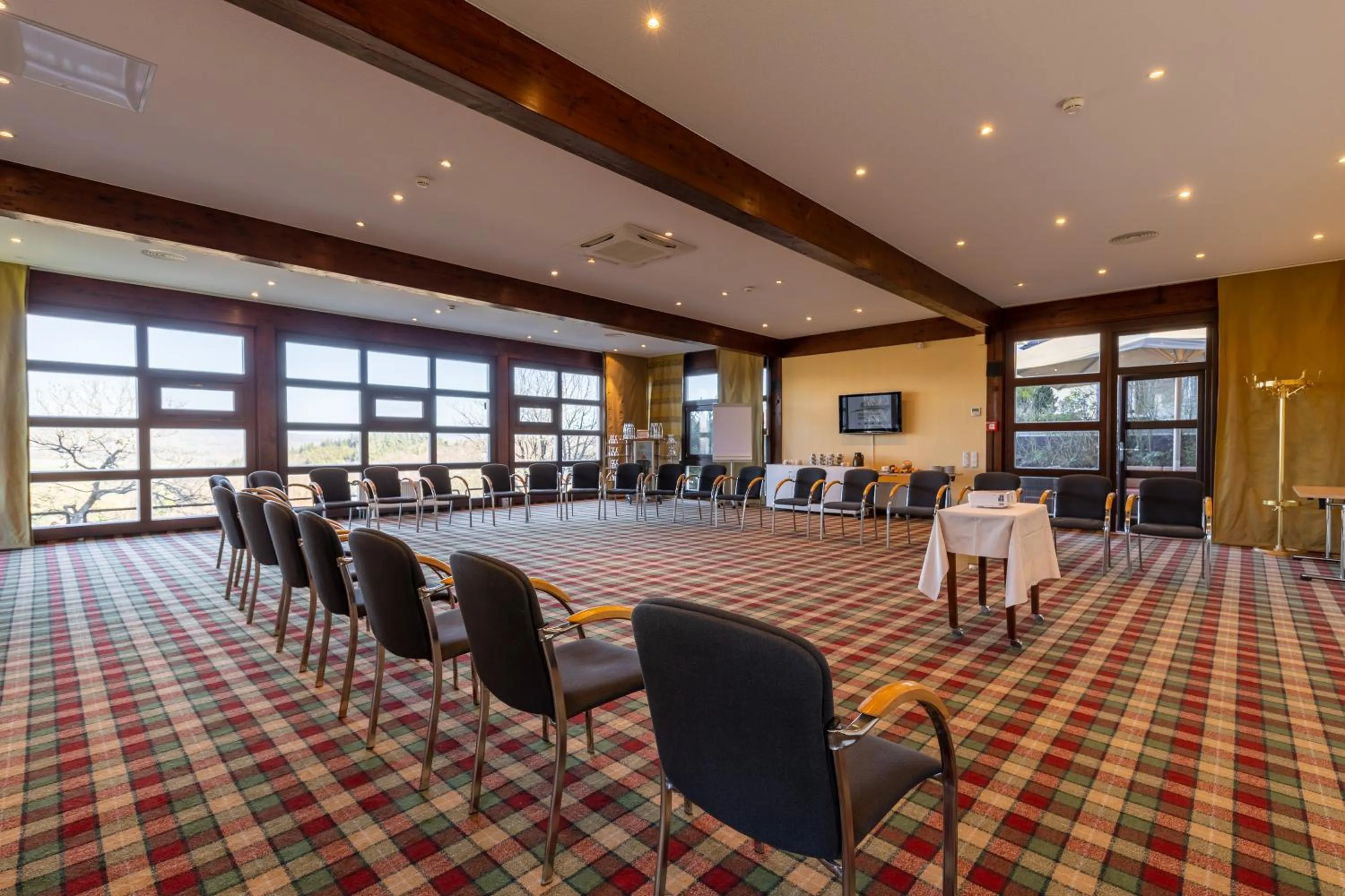 Business facilities in Jagdschloss Hotel Niederwald