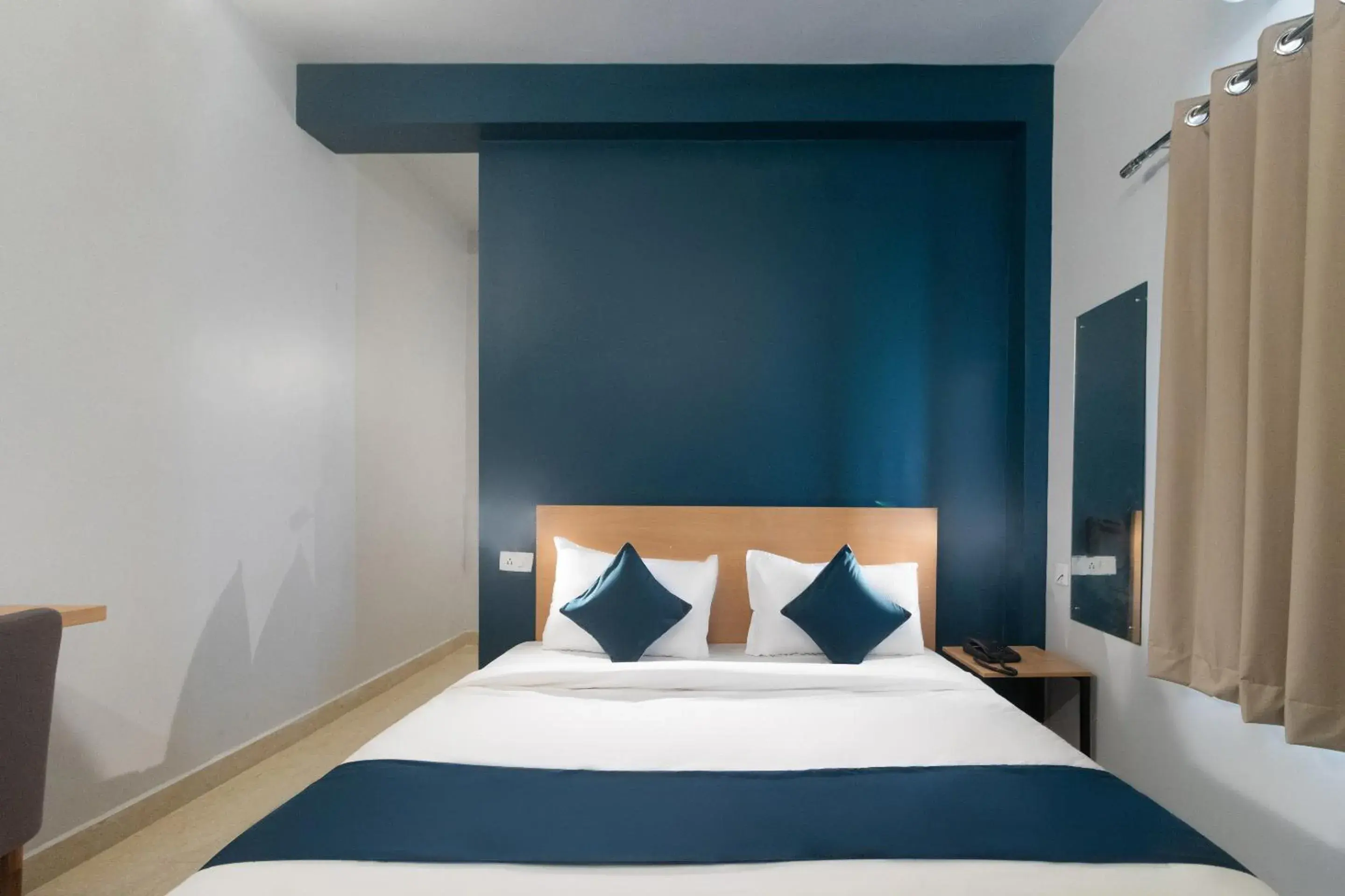 Bedroom, Bed in Super Namaskar Silver Key Bedroom, Bed in Super Namaskar Silver Key