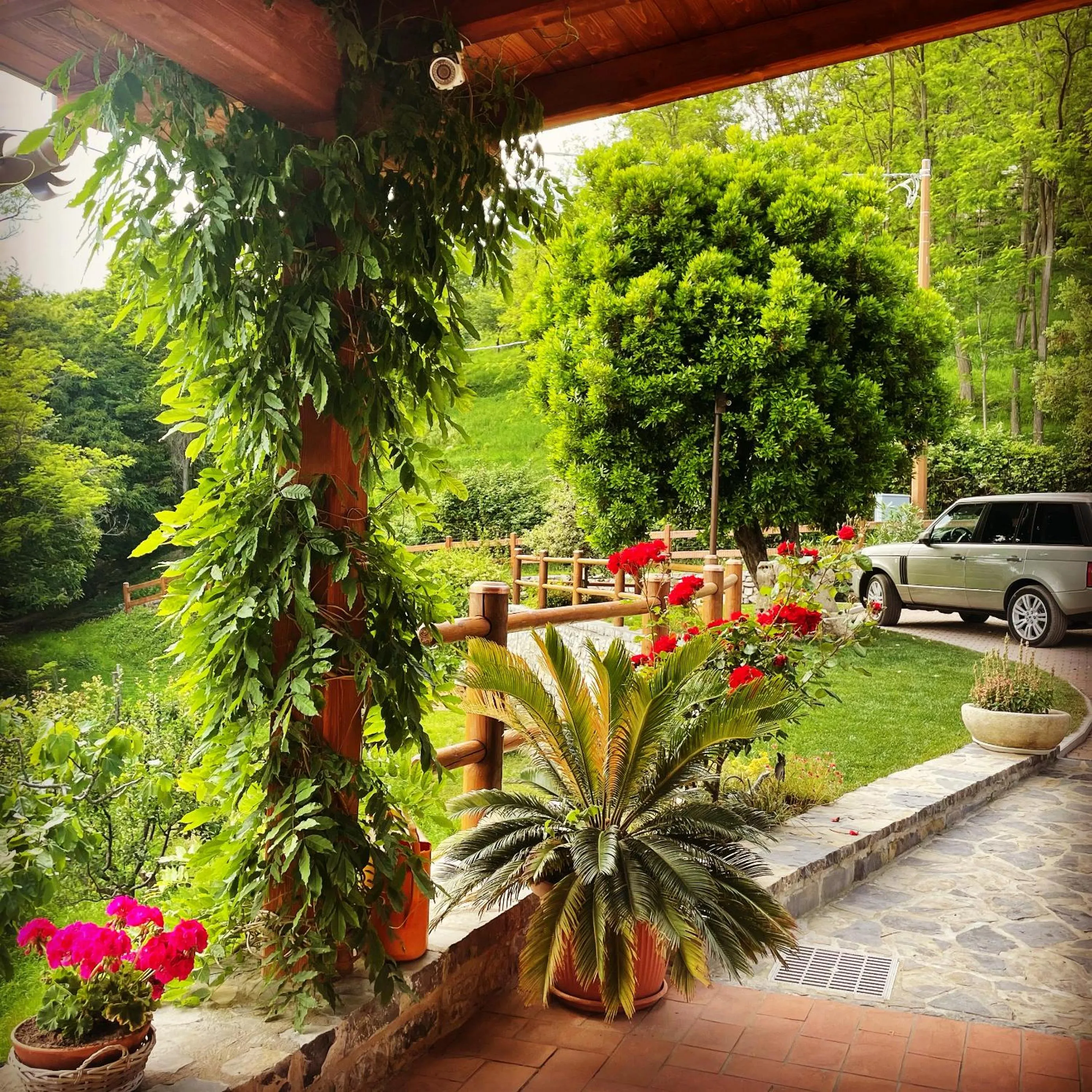 Garden view in LE LANTERNE