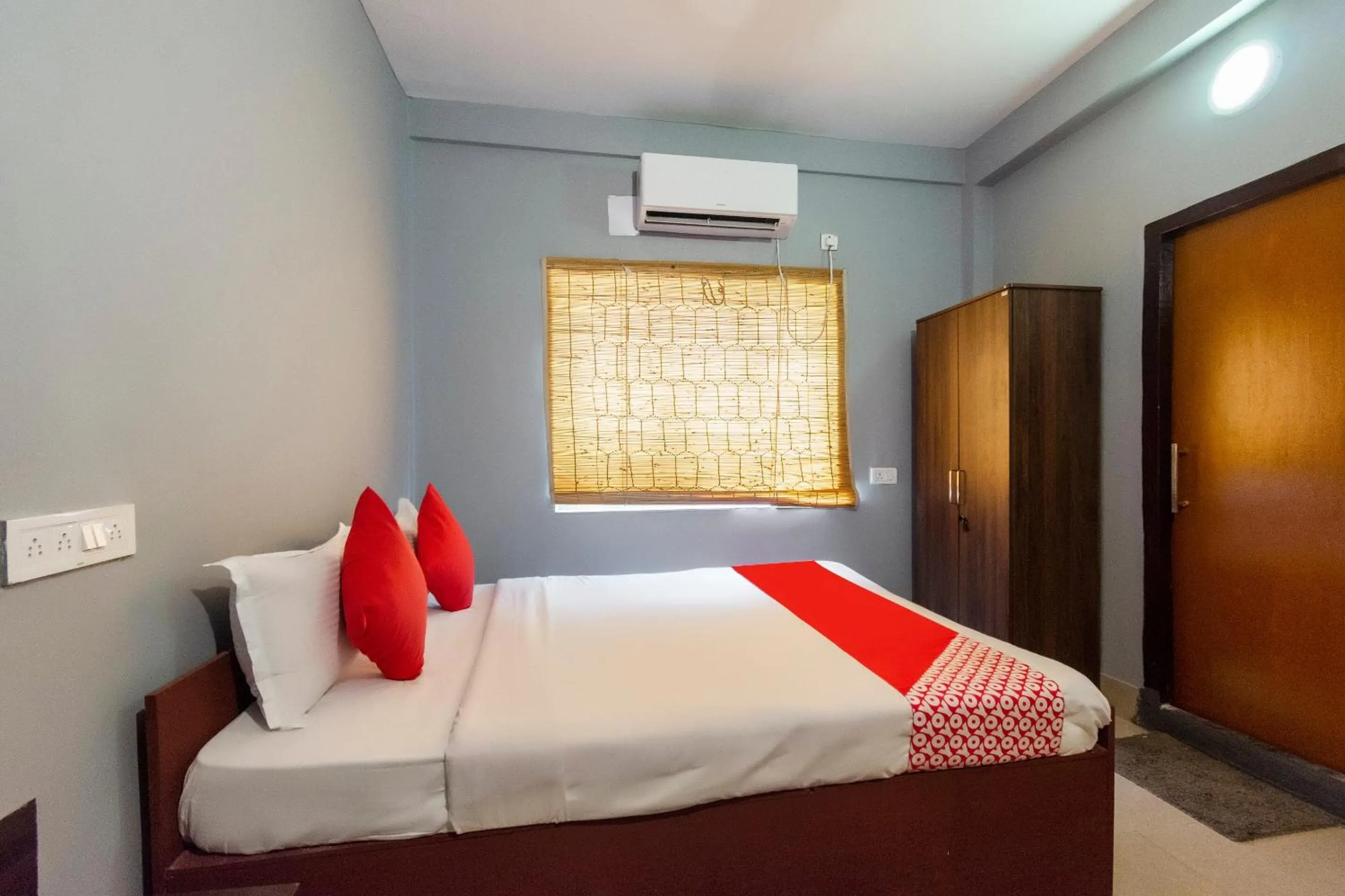 Bedroom, Bed in Hotel O Binayak Inn