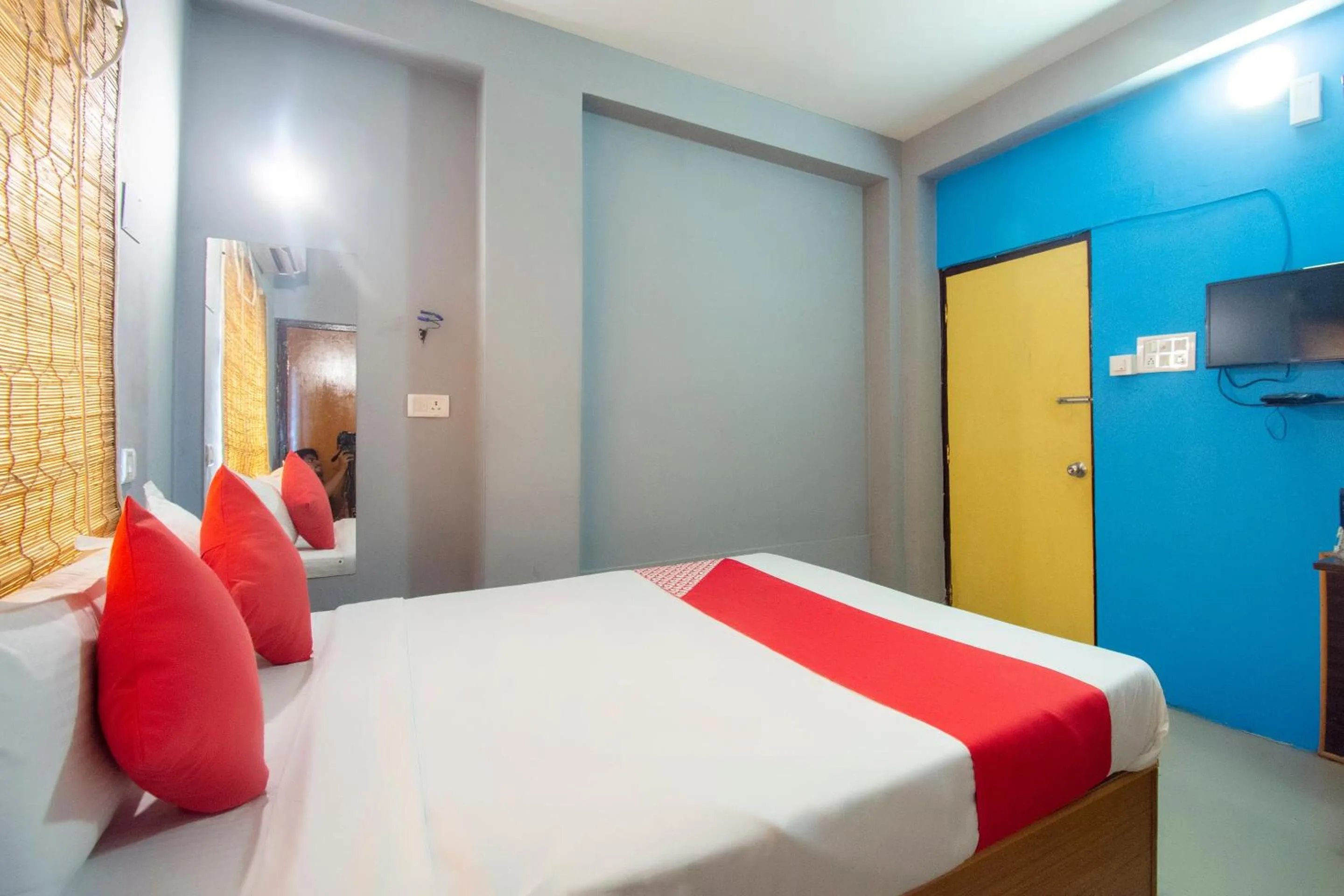 Bedroom, Bed in Hotel O by OYO Binayak Inn