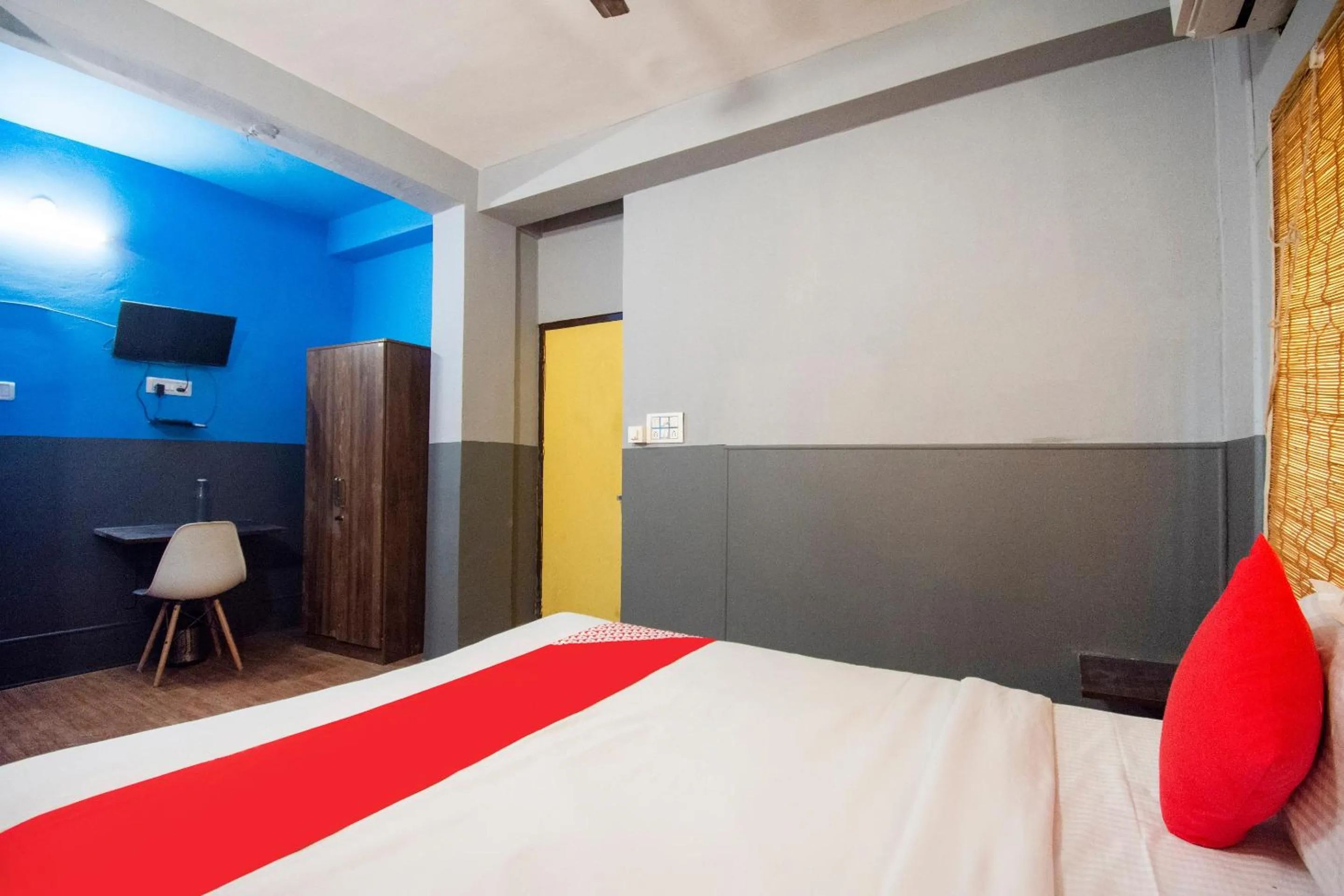 Lobby or reception, Bed in Hotel O by OYO Binayak Inn
