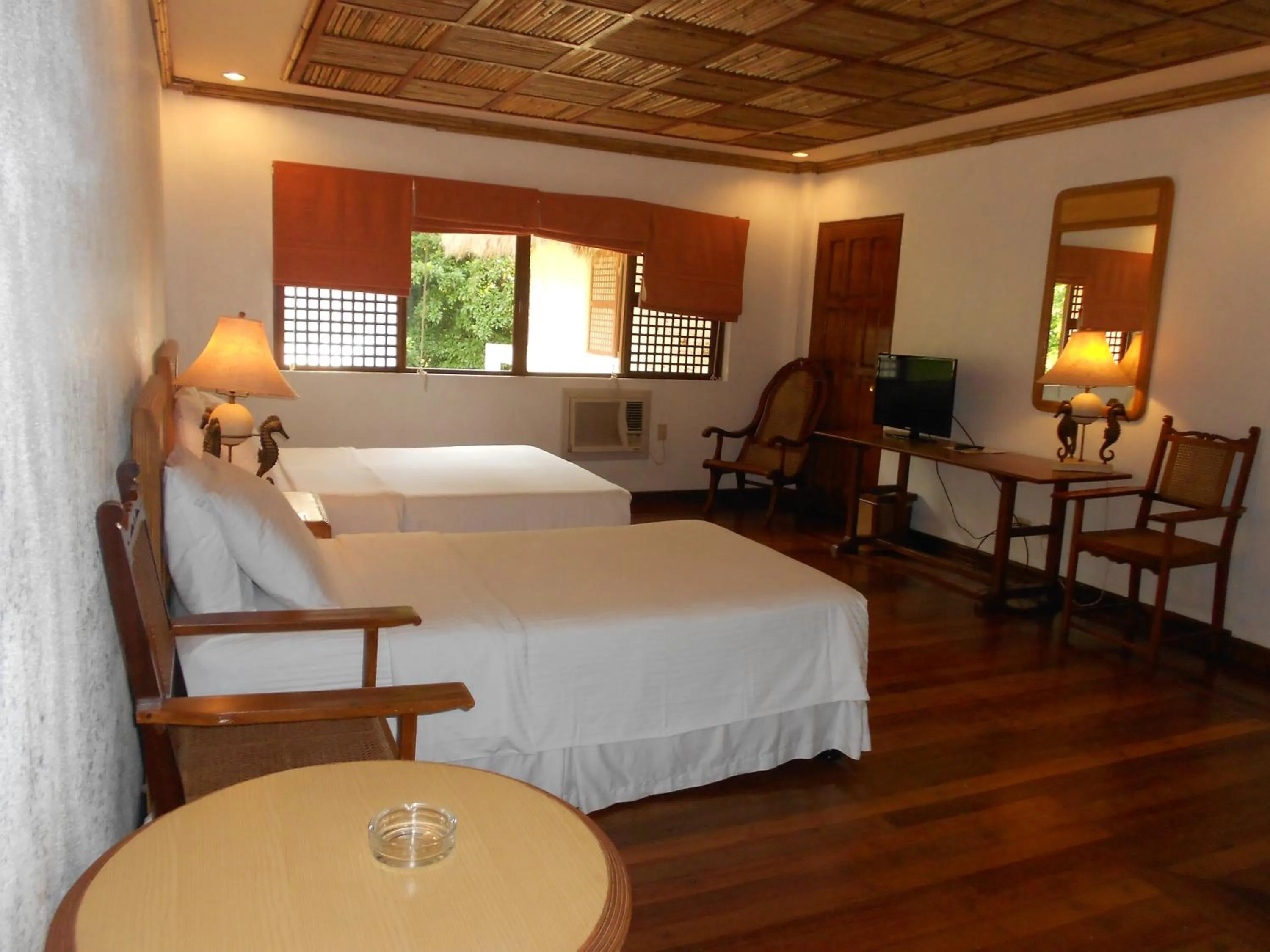 Bedroom, Bed in Sea Wind Resort