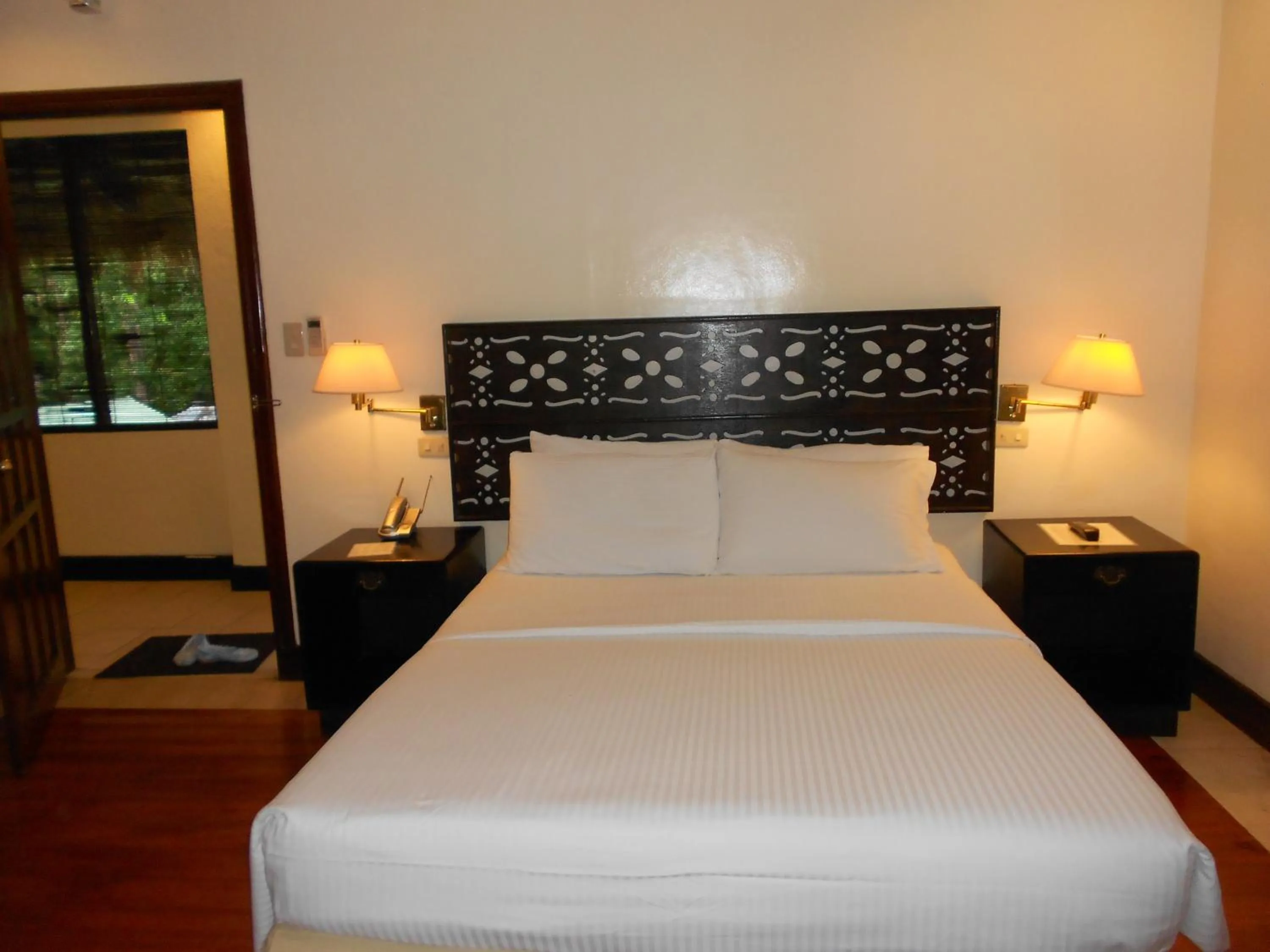 Bedroom, Bed in Sea Wind Resort