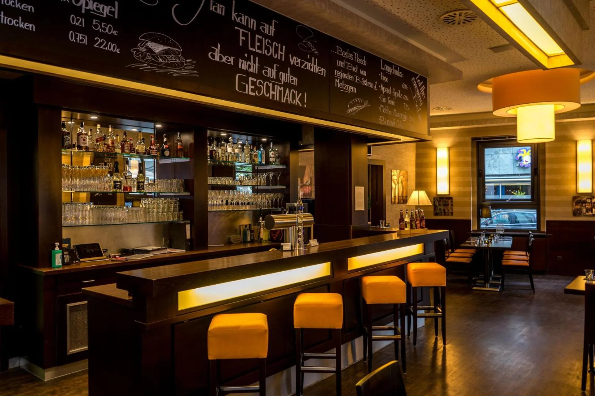 Restaurant/places to eat in Hotel Hohenstaufen