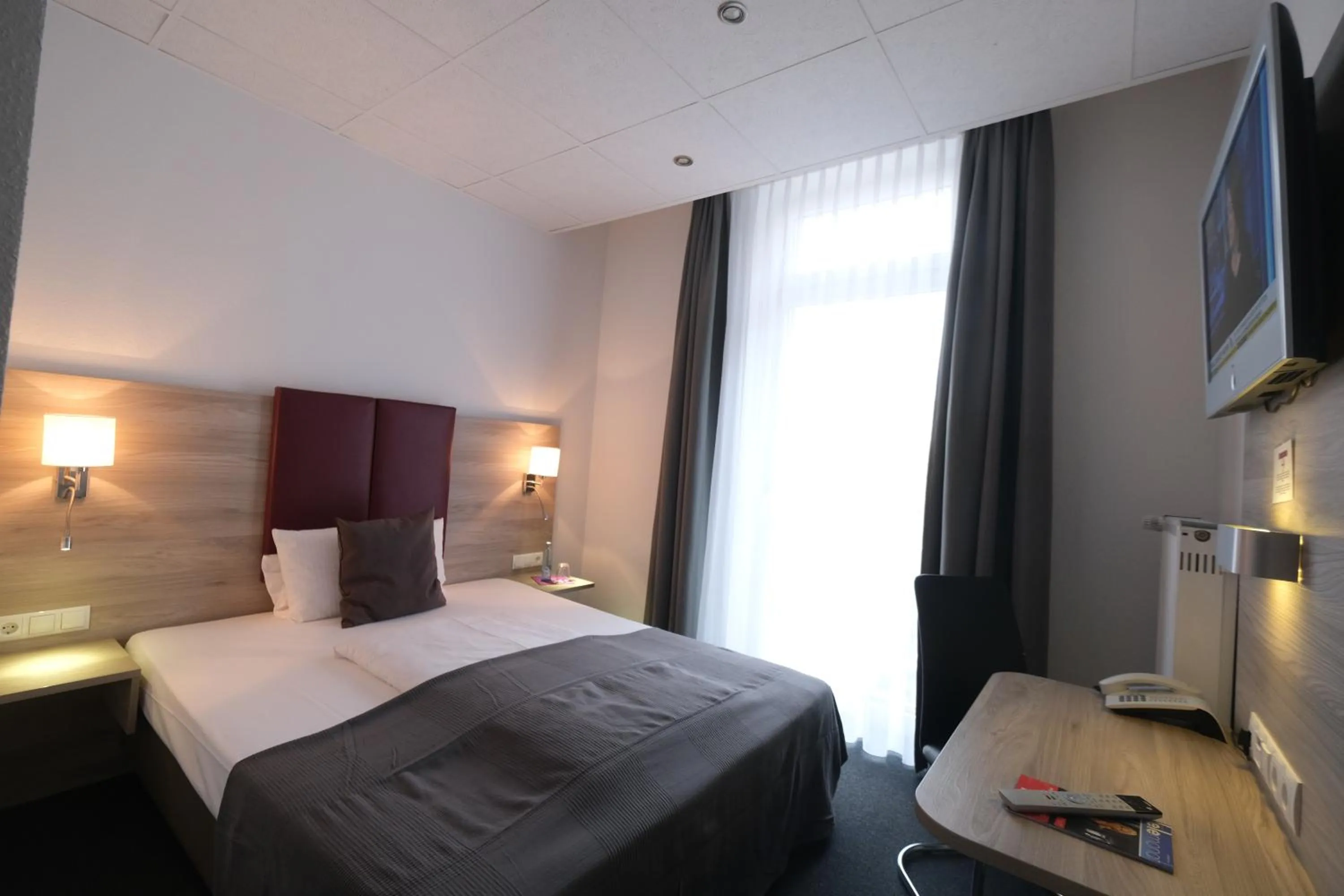 Bed in Hotel Hohenstaufen