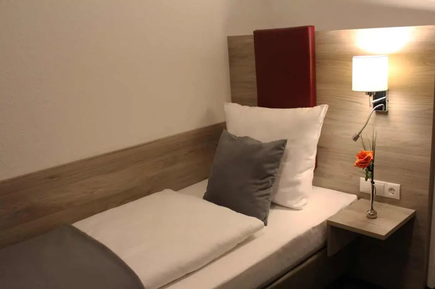 Business Single Room in Hotel Hohenstaufen Business Single Room in Hotel Hohenstaufen