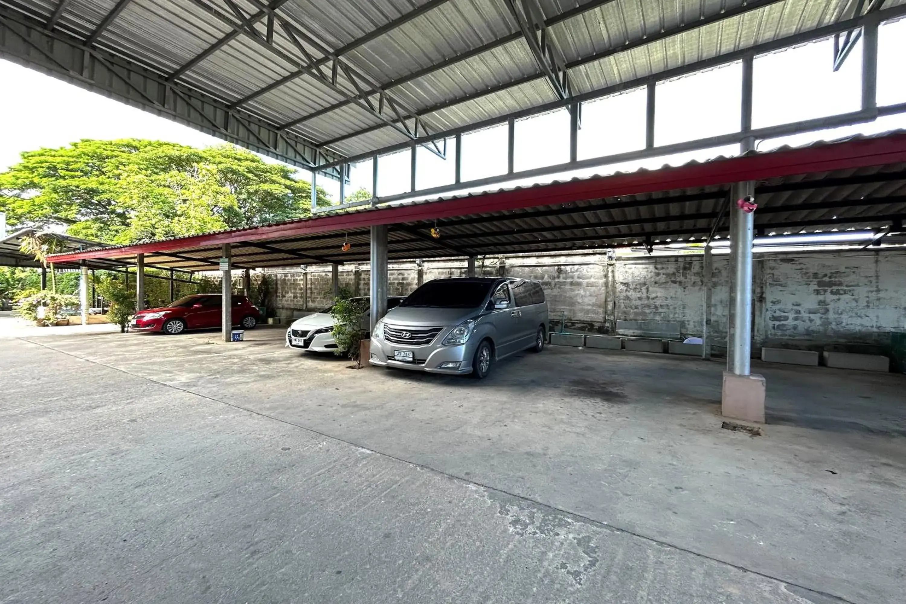 Parking in SB Park Mansion Parking in SB Park Mansion