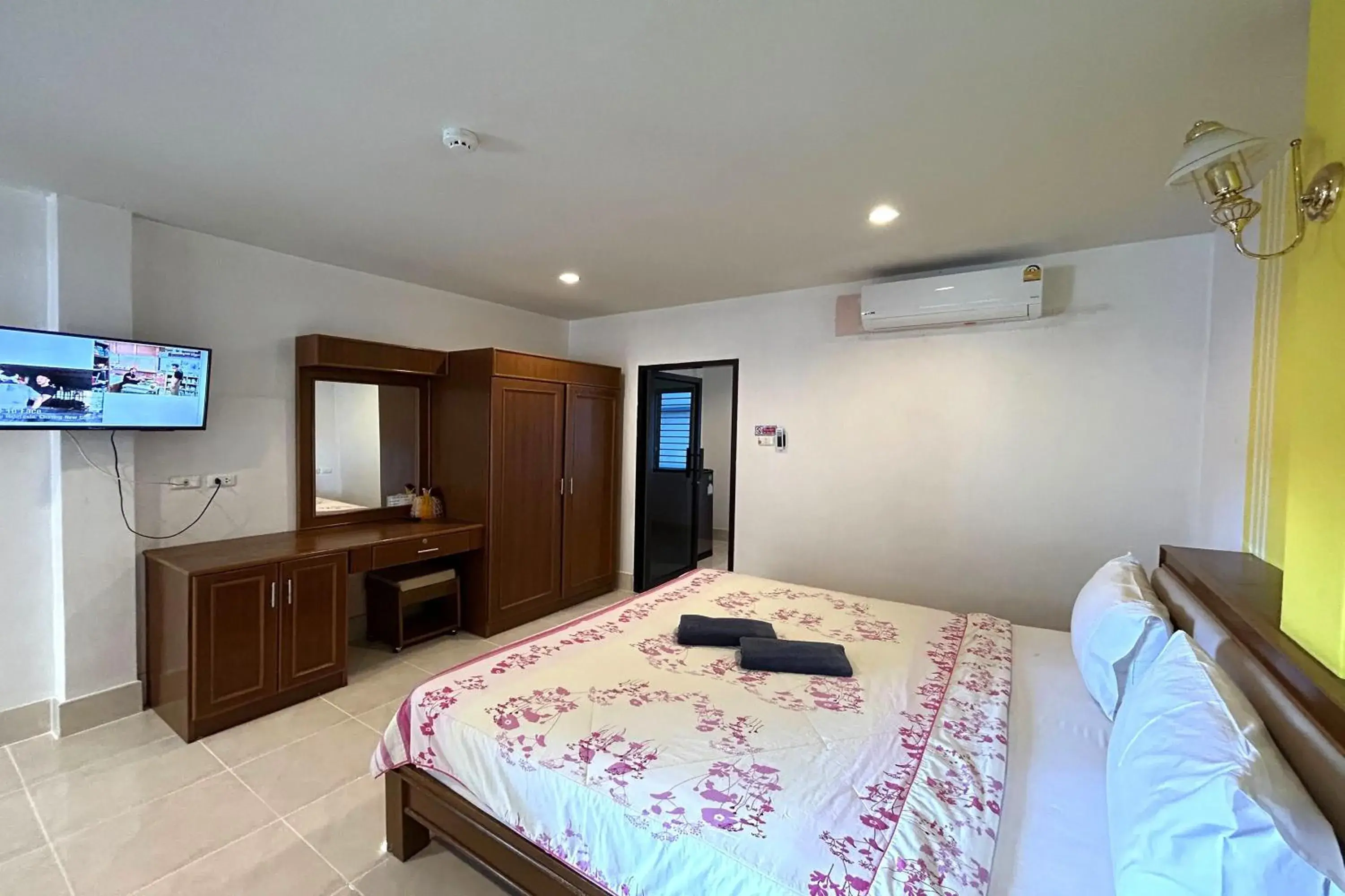 Bed in SB Park Mansion Bed in SB Park Mansion