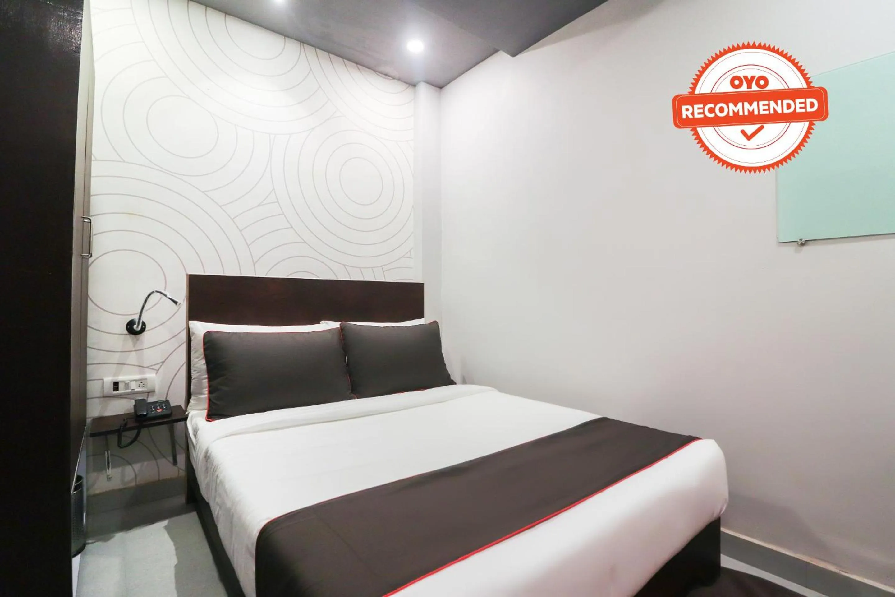 Bedroom, Bed in Super Collection O Sonica Gold Civil Lines