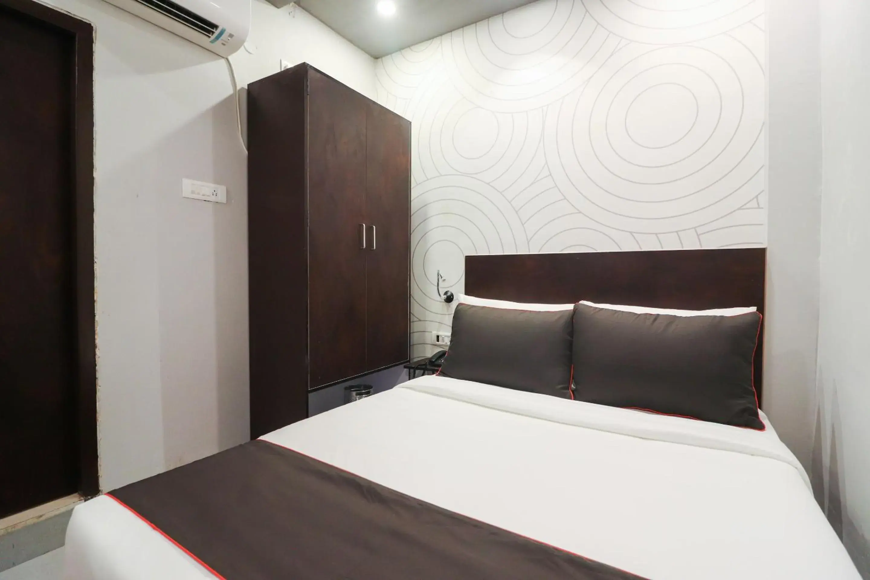 Bedroom, Bed in Super Collection O Sonica Gold Civil Lines Bedroom, Bed in Super Collection O Sonica Gold Civil Lines