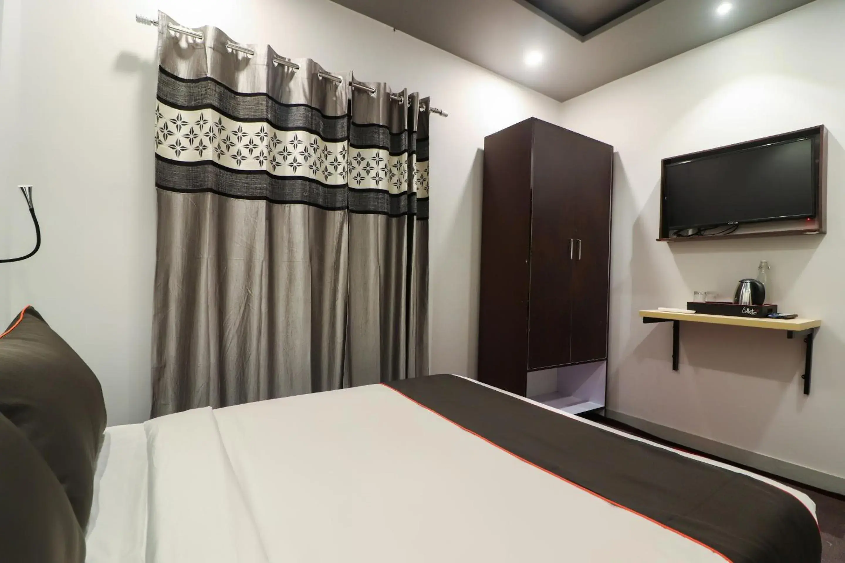 Classic Triple Room - single occupancy in Super Collection O Sonica Gold Civil Lines Classic Triple Room - single occupancy in Super Collection O Sonica Gold Civil Lines